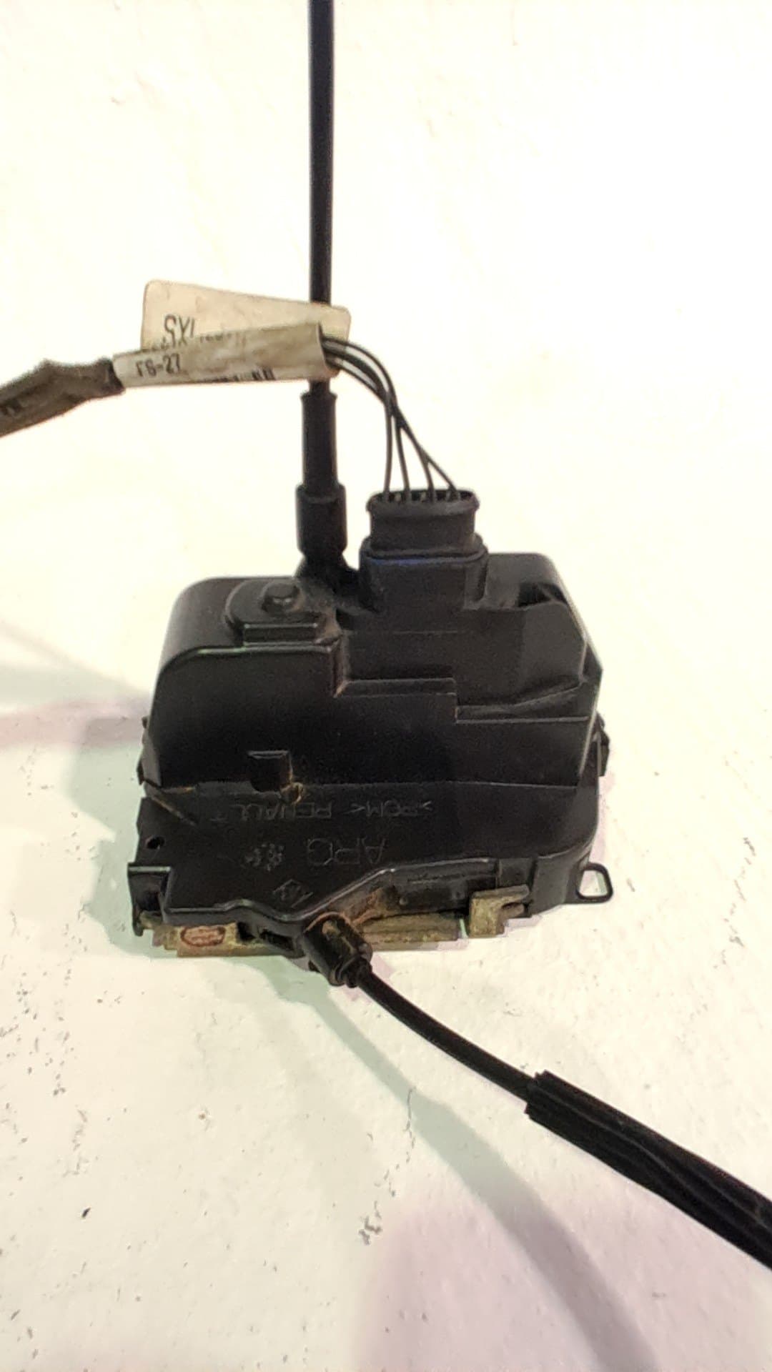 Cerradura puerta trasera izquierda RENAULT SCENIC (JA..) 2