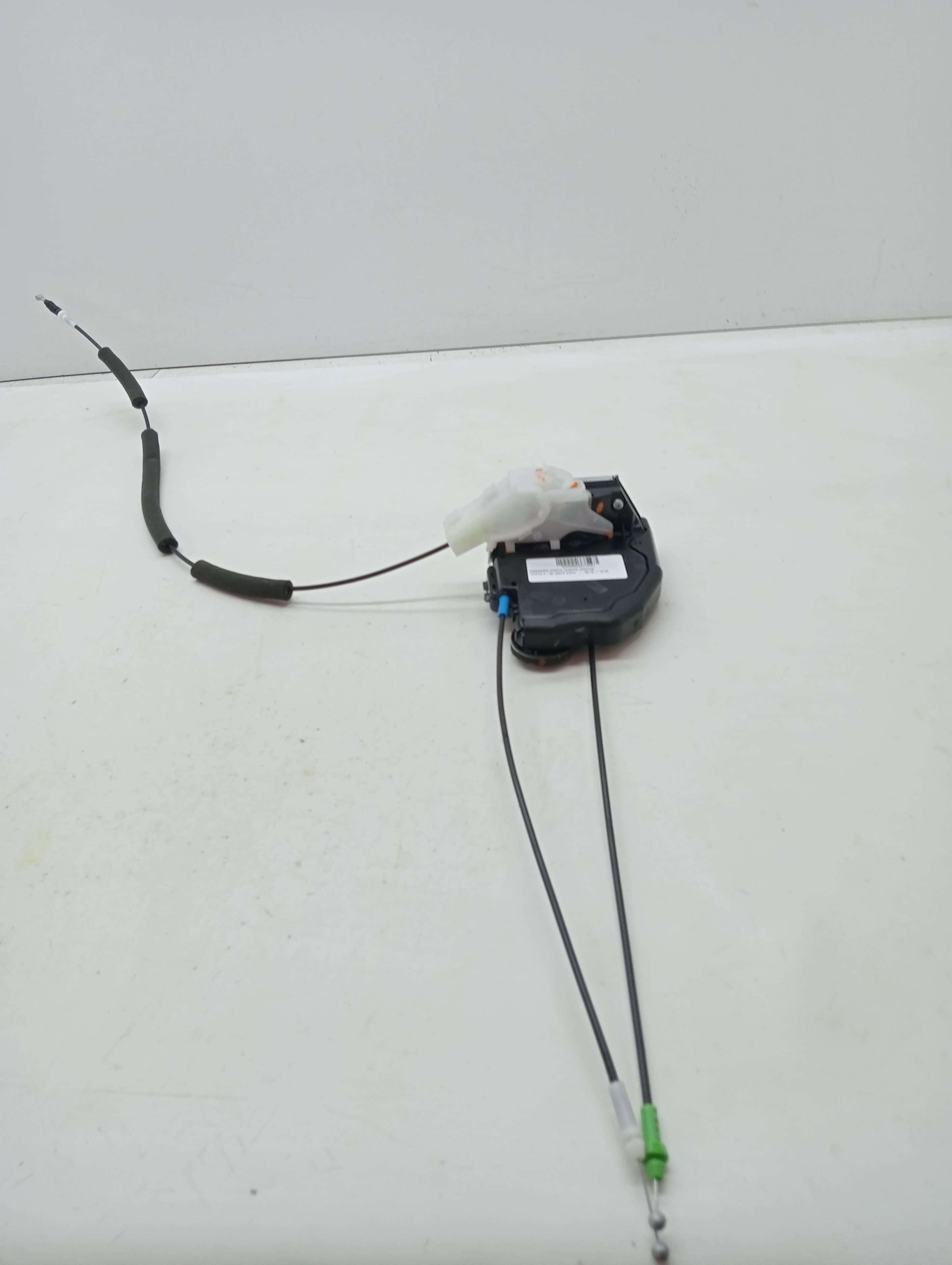 Cerradura puerta trasera derecha TOYOTA C-HR