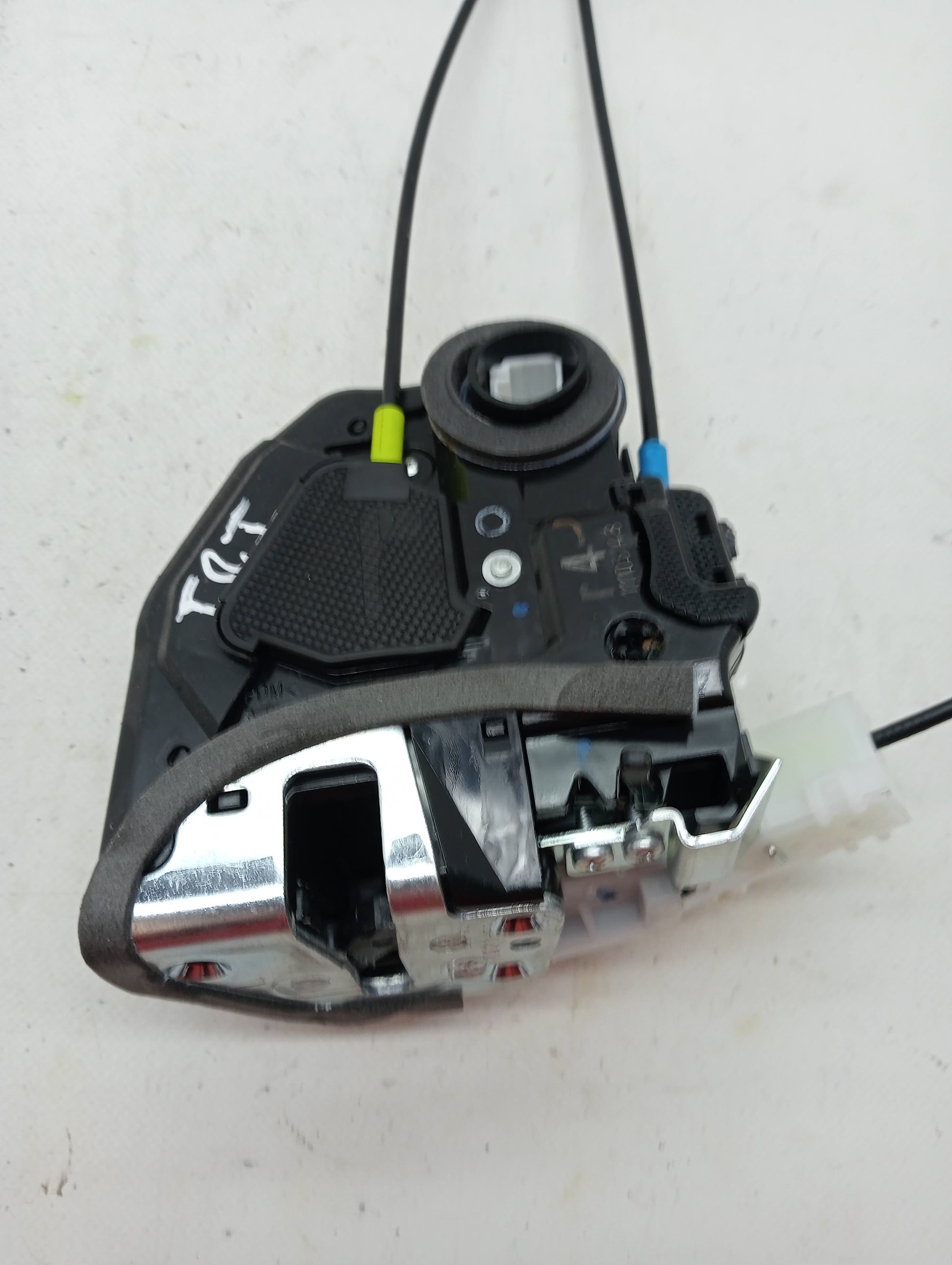 Cerradura puerta trasera izquierda TOYOTA C-HR 2