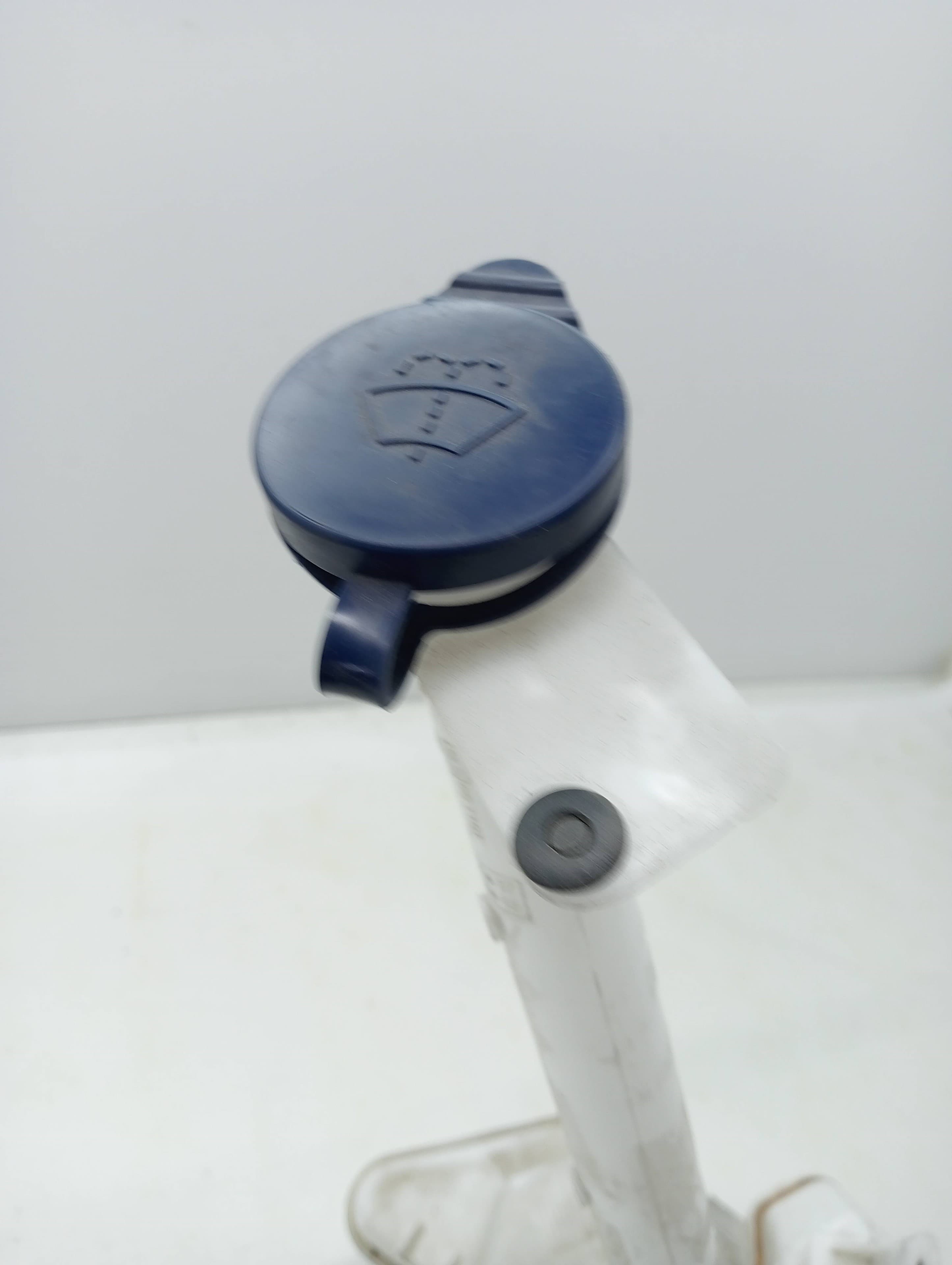 Deposito limpia TOYOTA C-HR 2