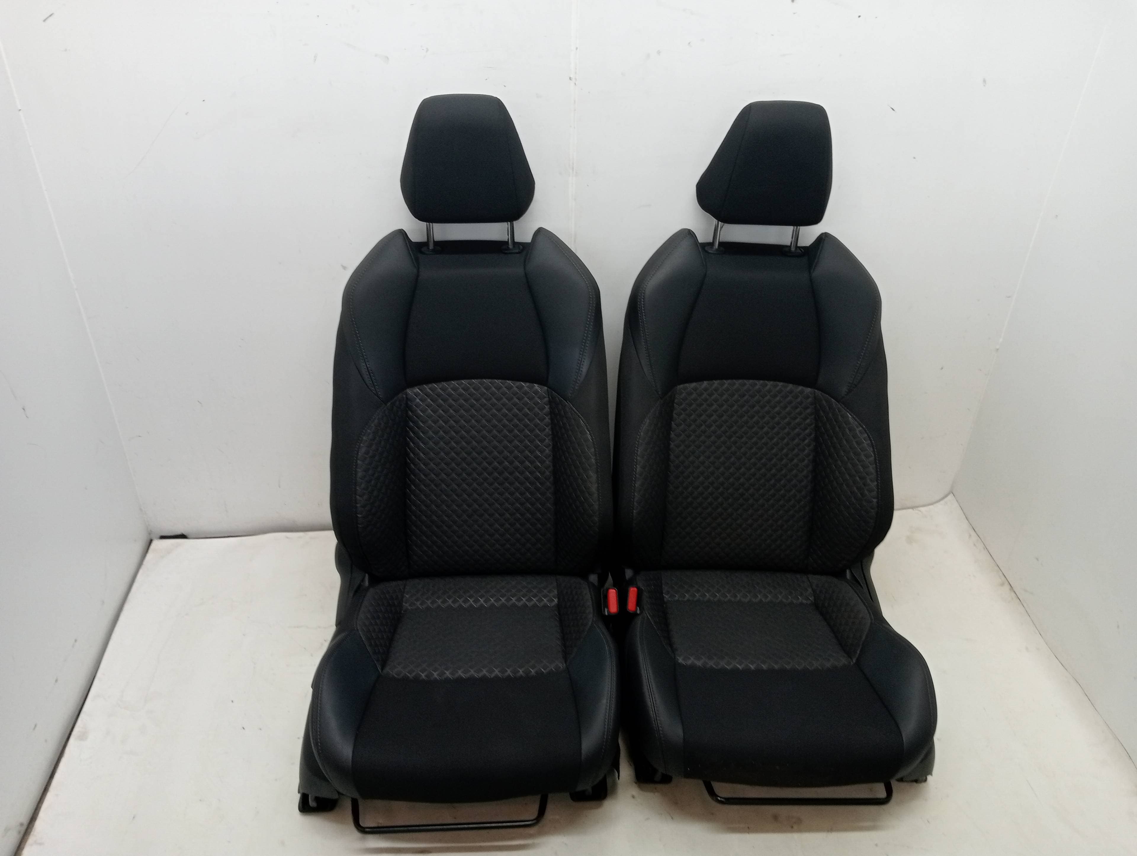 Juego asientos completo TOYOTA C-HR