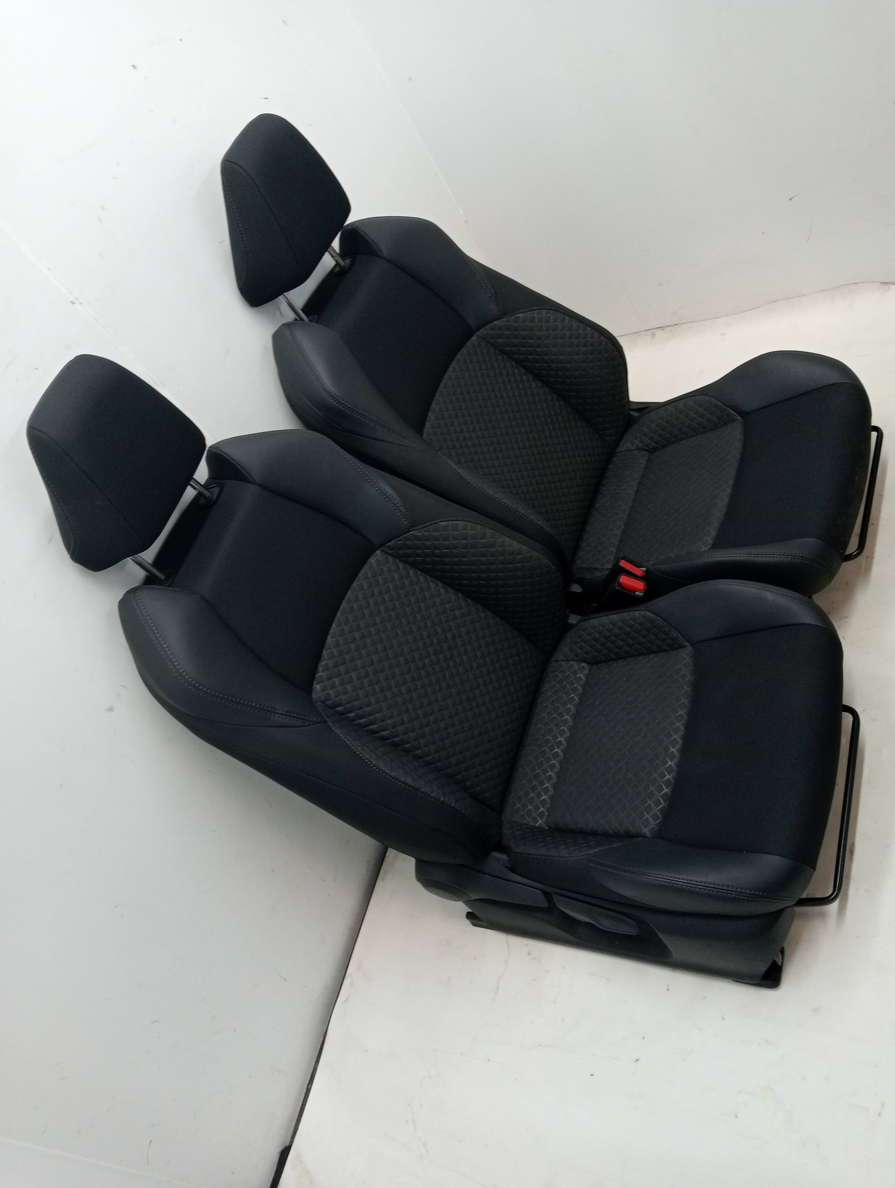 Juego asientos completo TOYOTA C-HR 2