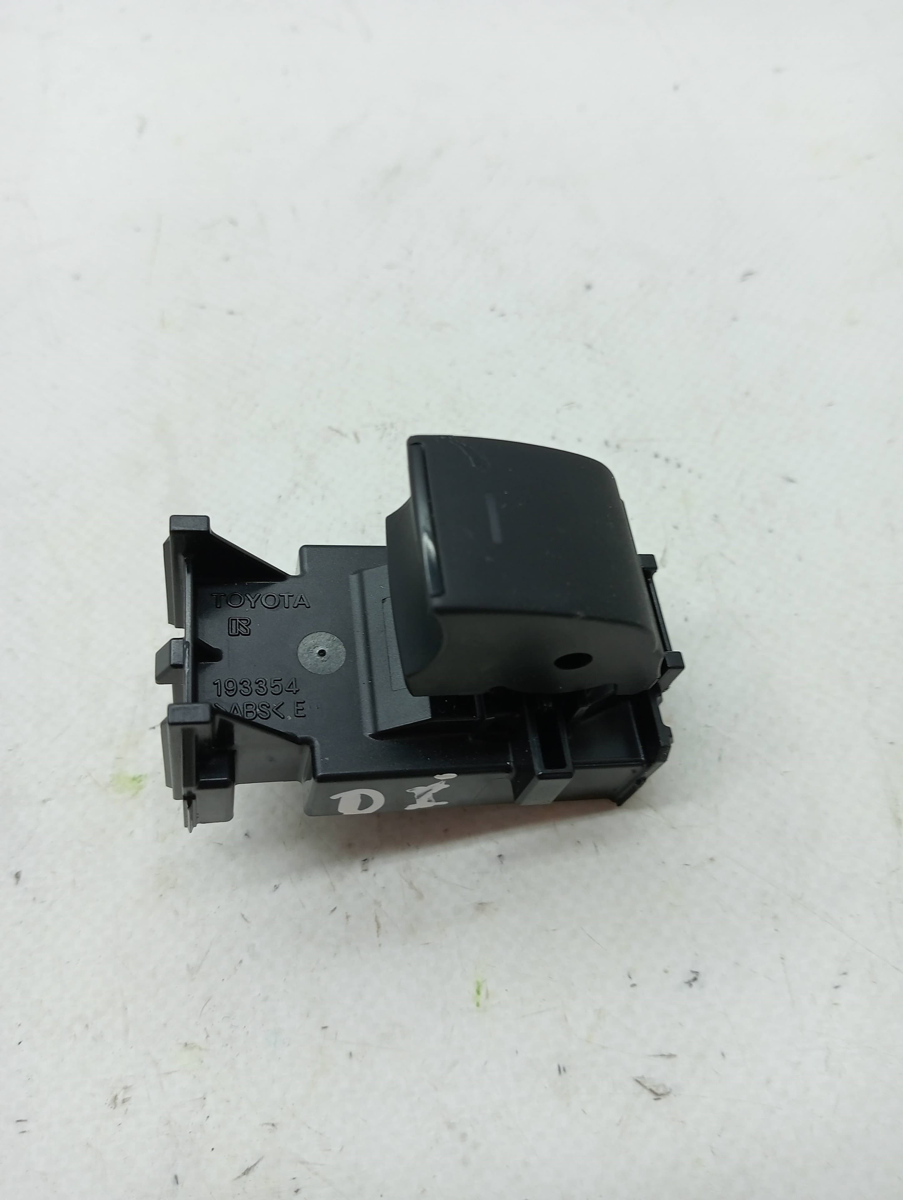 Mando elevalunas delantero derecho TOYOTA C-HR