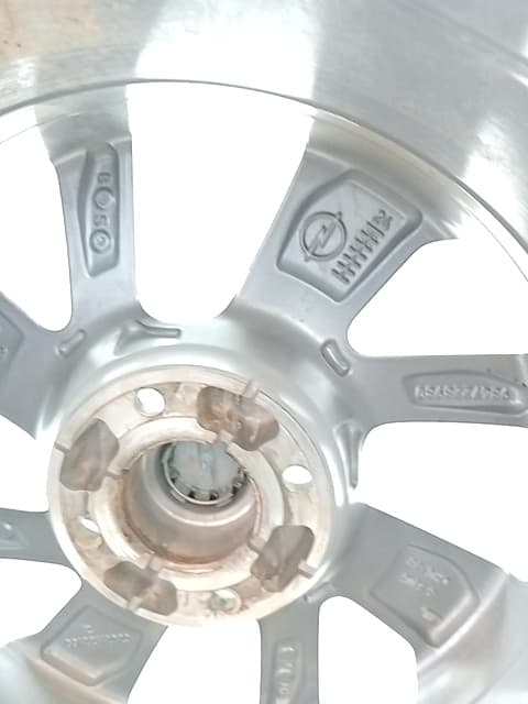 Llanta OPEL CORSA F