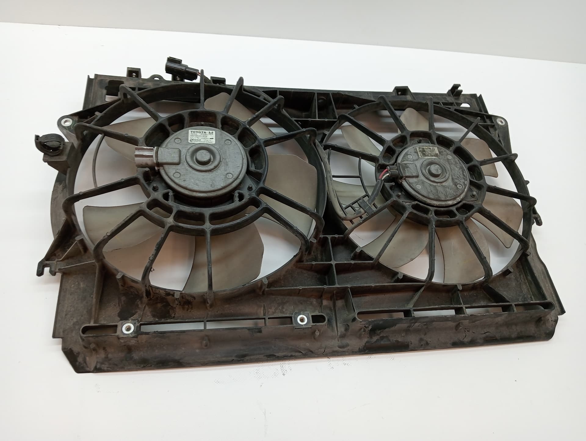 Electroventilador TOYOTA COROLLA VERSO (R1) 3
