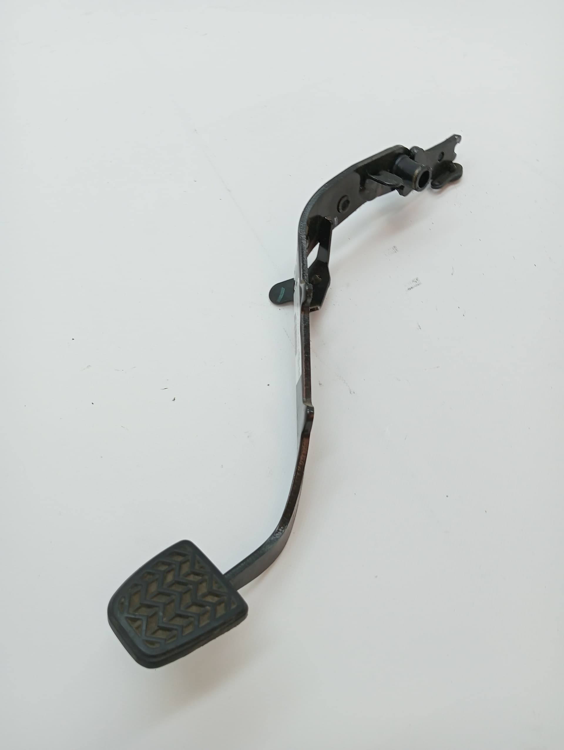 Pedal embrague TOYOTA COROLLA VERSO (R1) 2