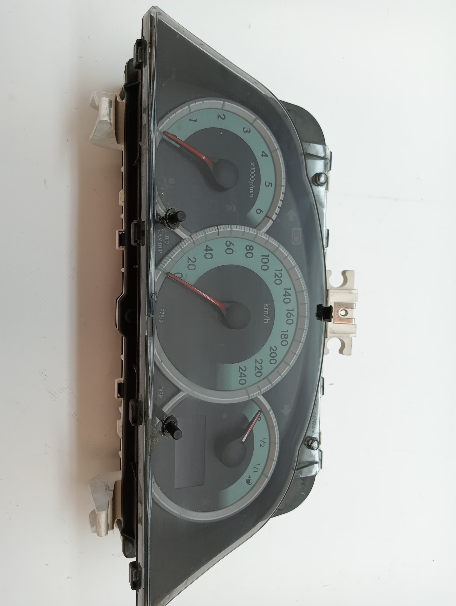 Cuadro instrumentos TOYOTA COROLLA VERSO (R1)