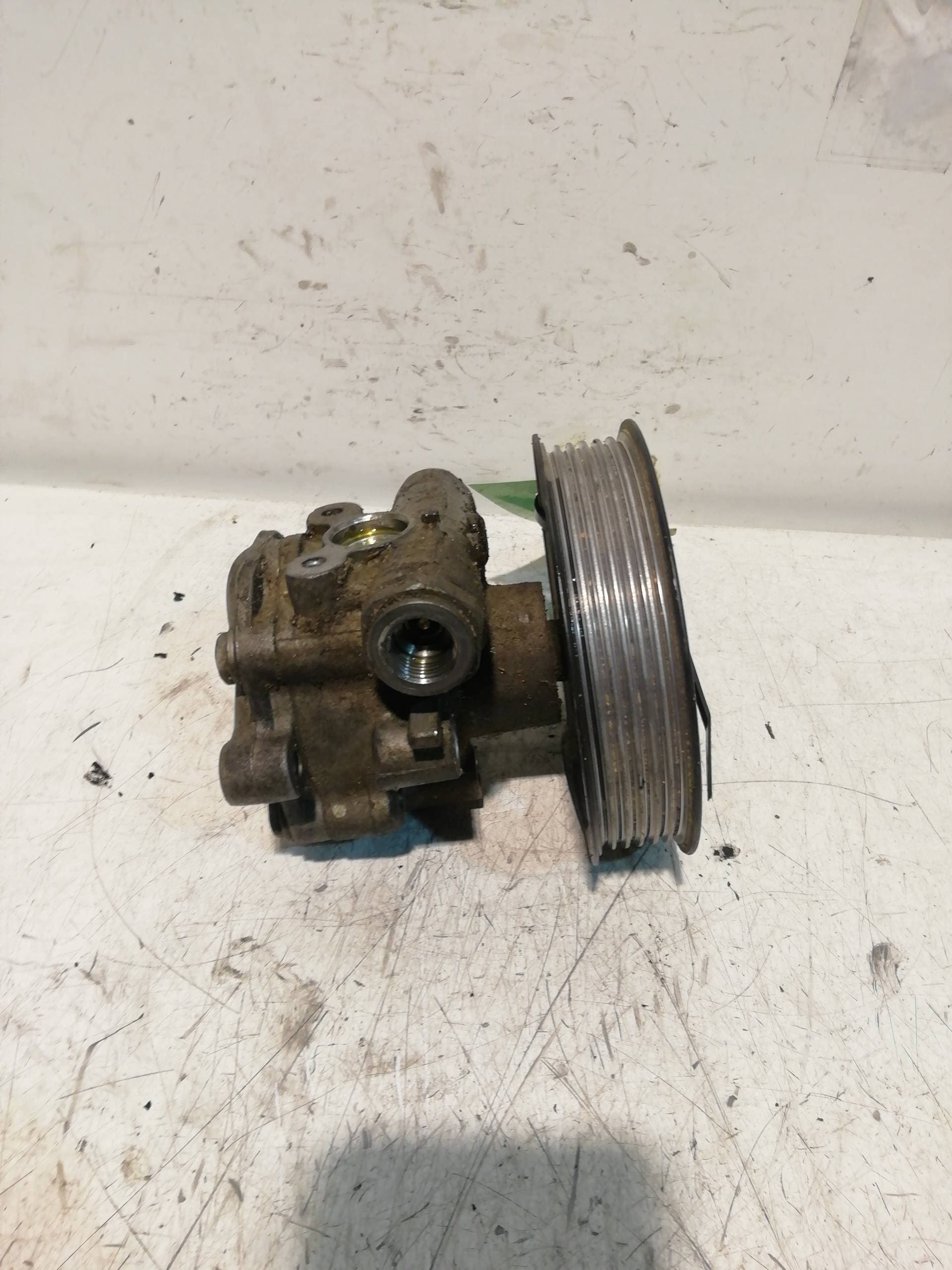 Bomba direccion VOLKSWAGEN CADDY KA/KB (2K) 4