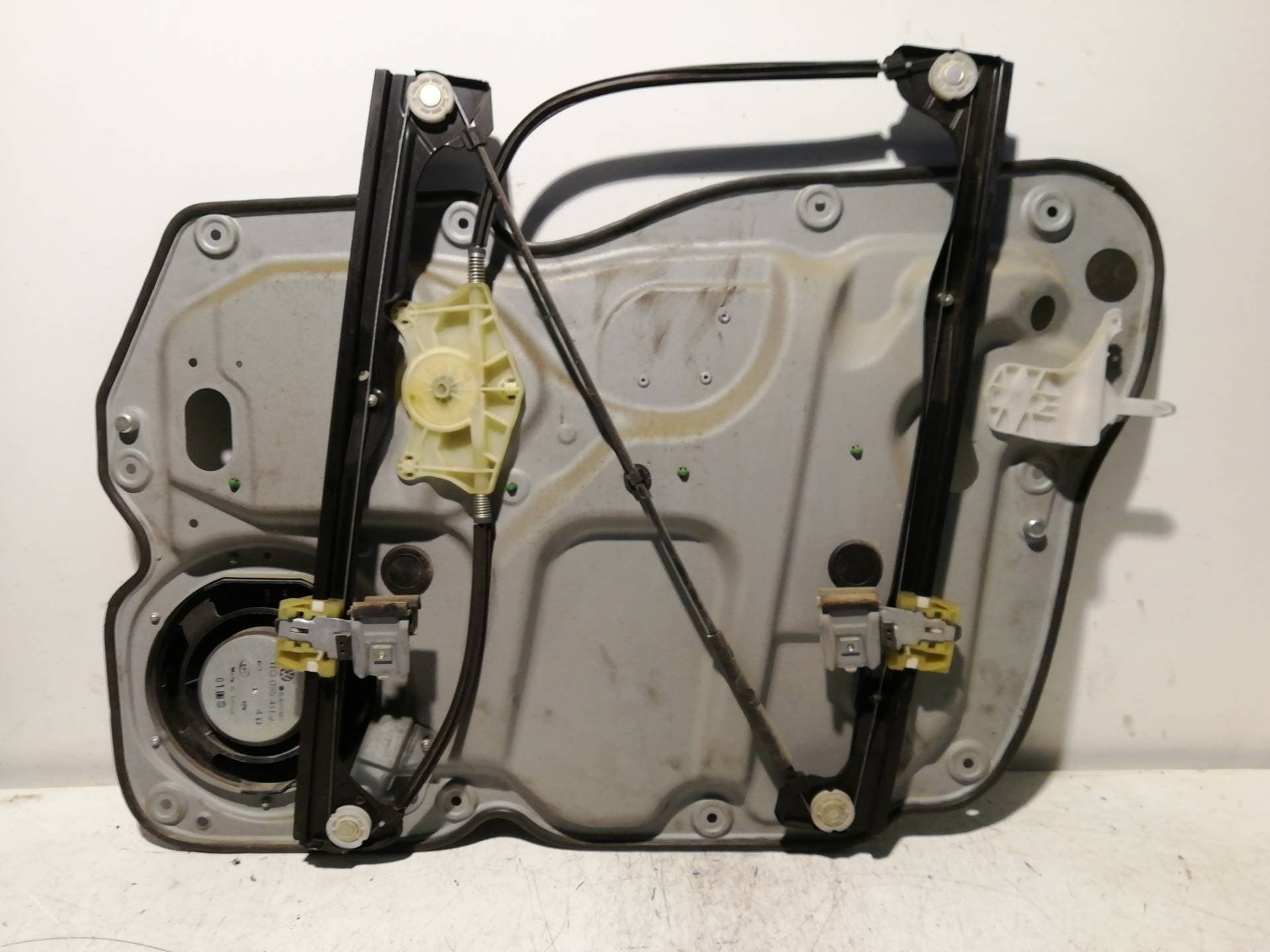 Elevalunas delantero izquierdo VOLKSWAGEN CADDY KA/KB (2K) 2