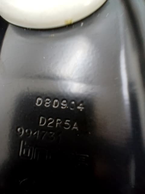 Elevalunas delantero derecho LAND ROVER DISCOVERY III (L319) 2