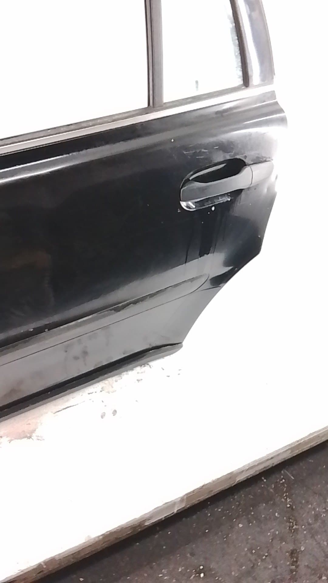 Puerta trasera izquierda VOLVO XC90 5