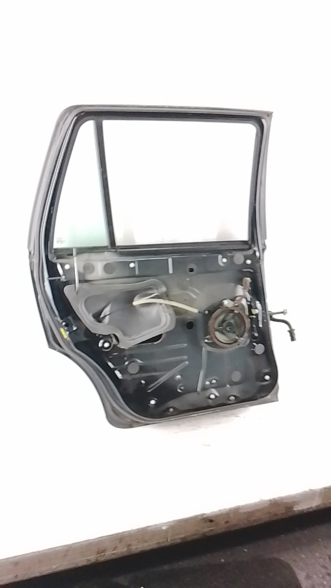 Puerta trasera izquierda VOLVO XC90 4