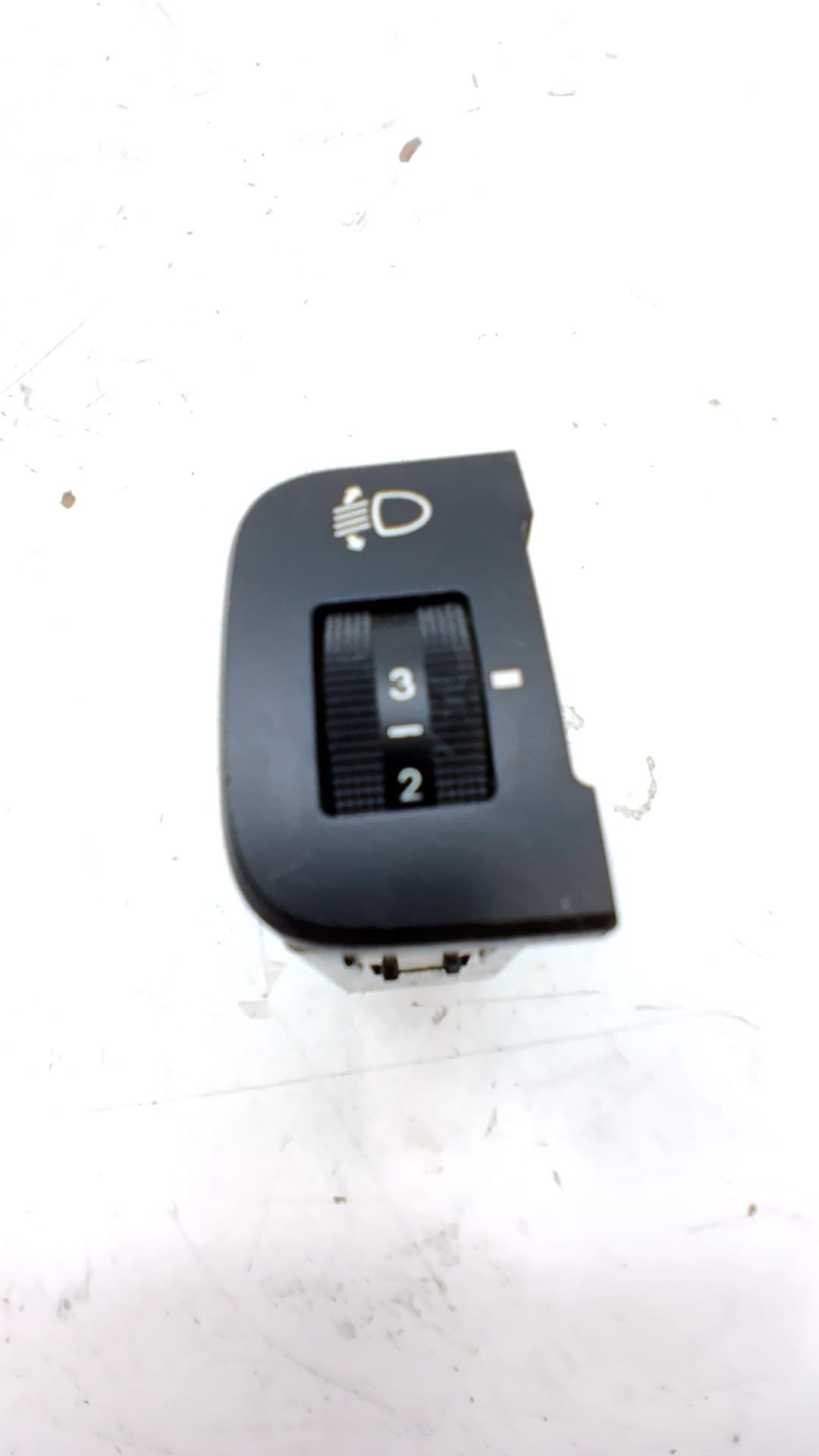Recambio KIA CARENS ref. 93370A4000DCM 3