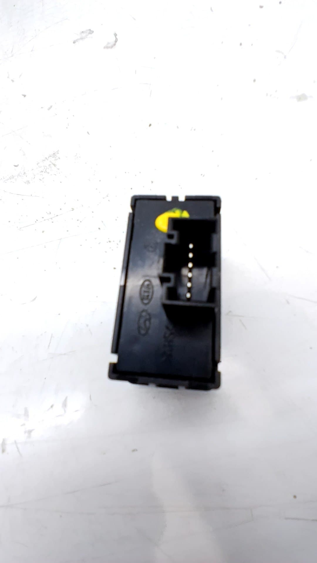 Recambio KIA CARENS ref. 94950A4000 2