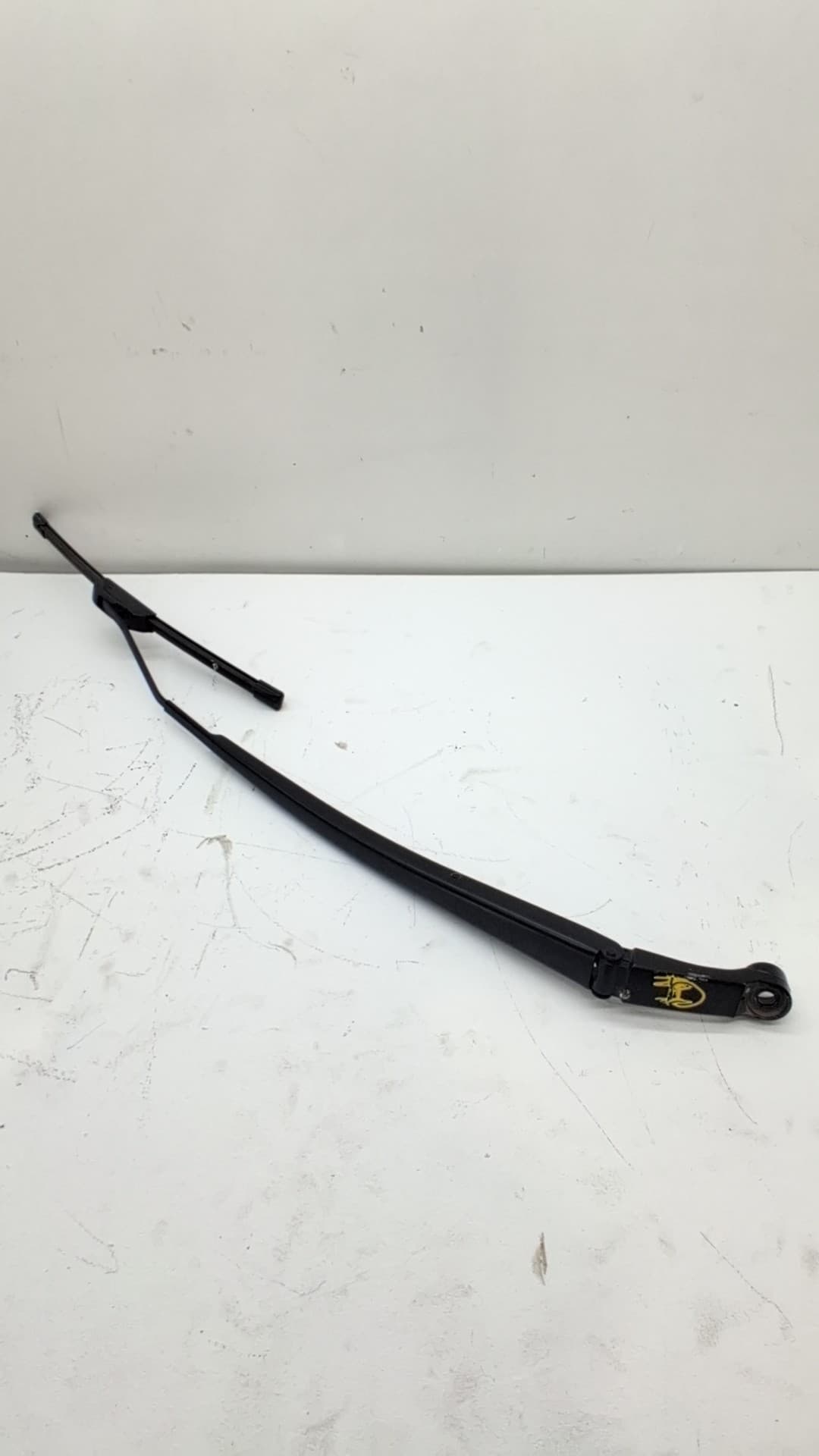 Brazo limpia delantero derecho TOYOTA YARIS CROSS