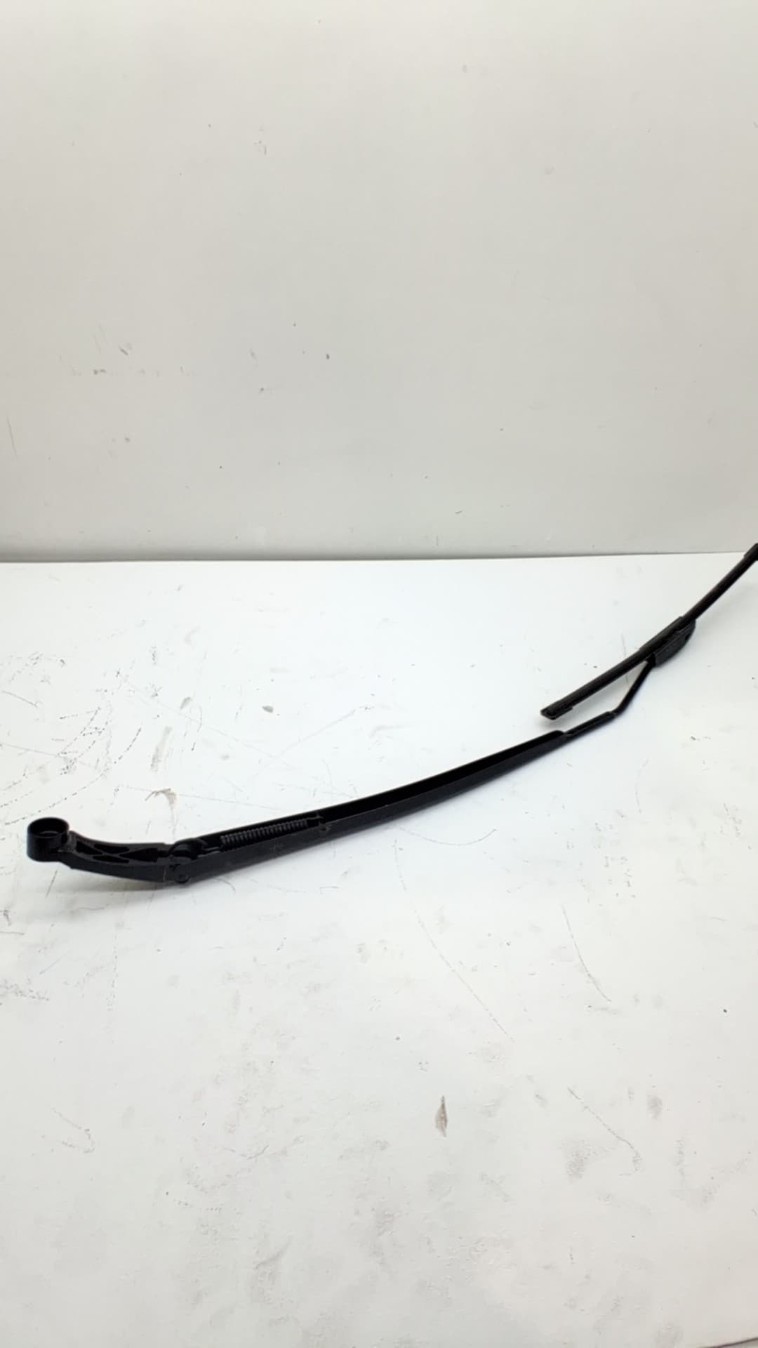 Brazo limpia delantero derecho TOYOTA YARIS CROSS 2
