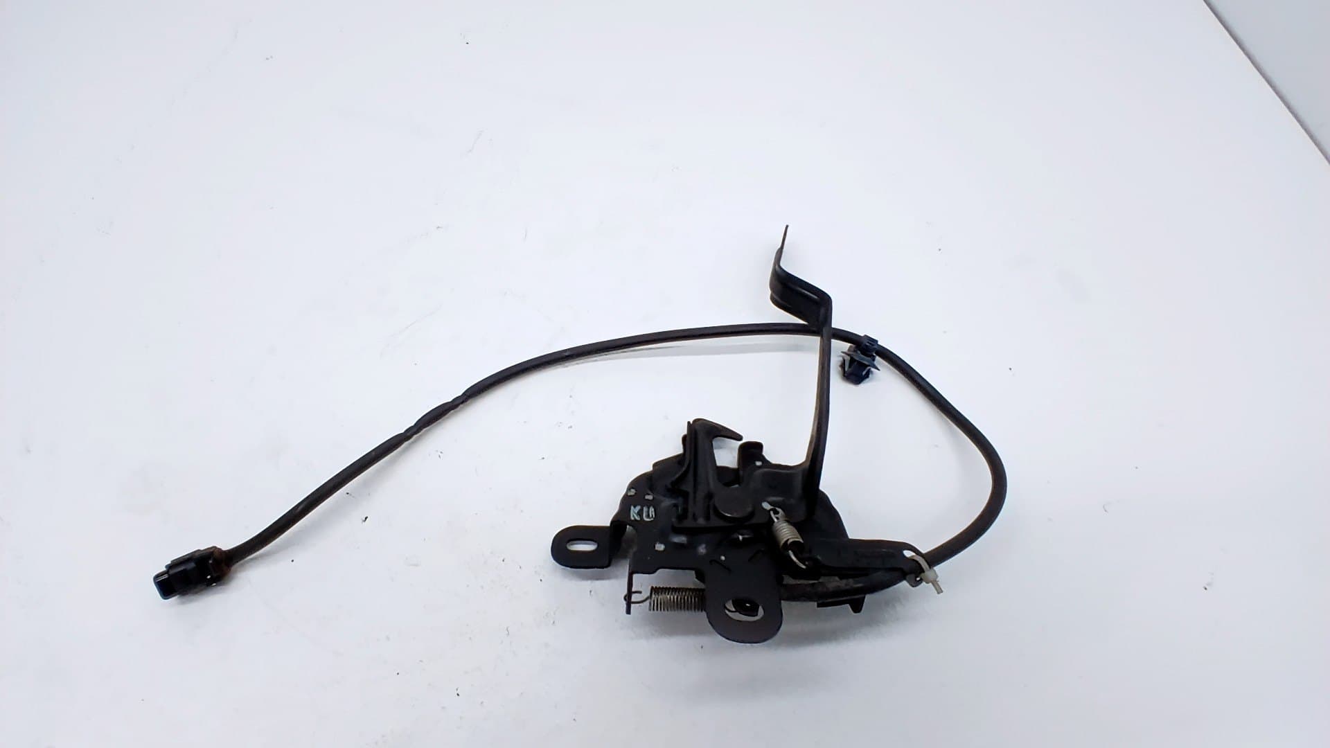 Cerradura capot TOYOTA YARIS CROSS