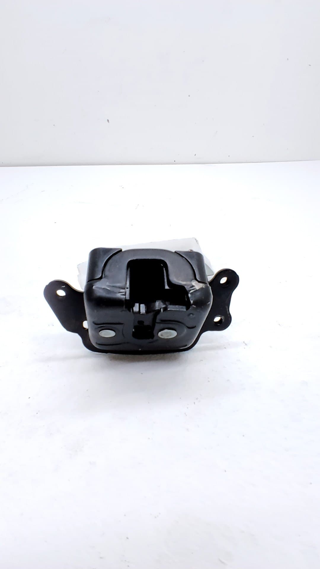 Cerradura maletero / porton TOYOTA YARIS CROSS 2