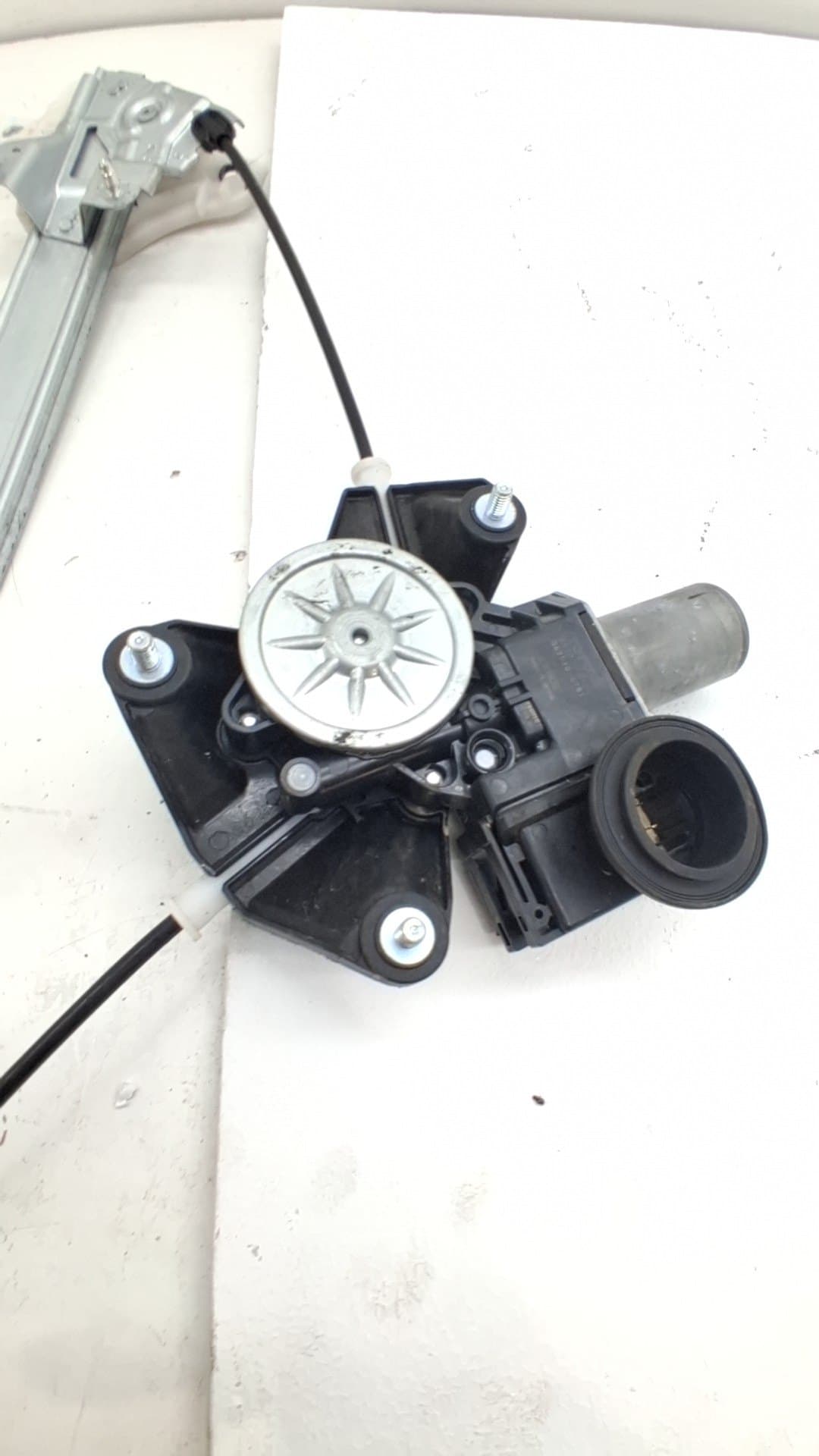 Elevalunas delantero izquierdo TOYOTA YARIS CROSS 4