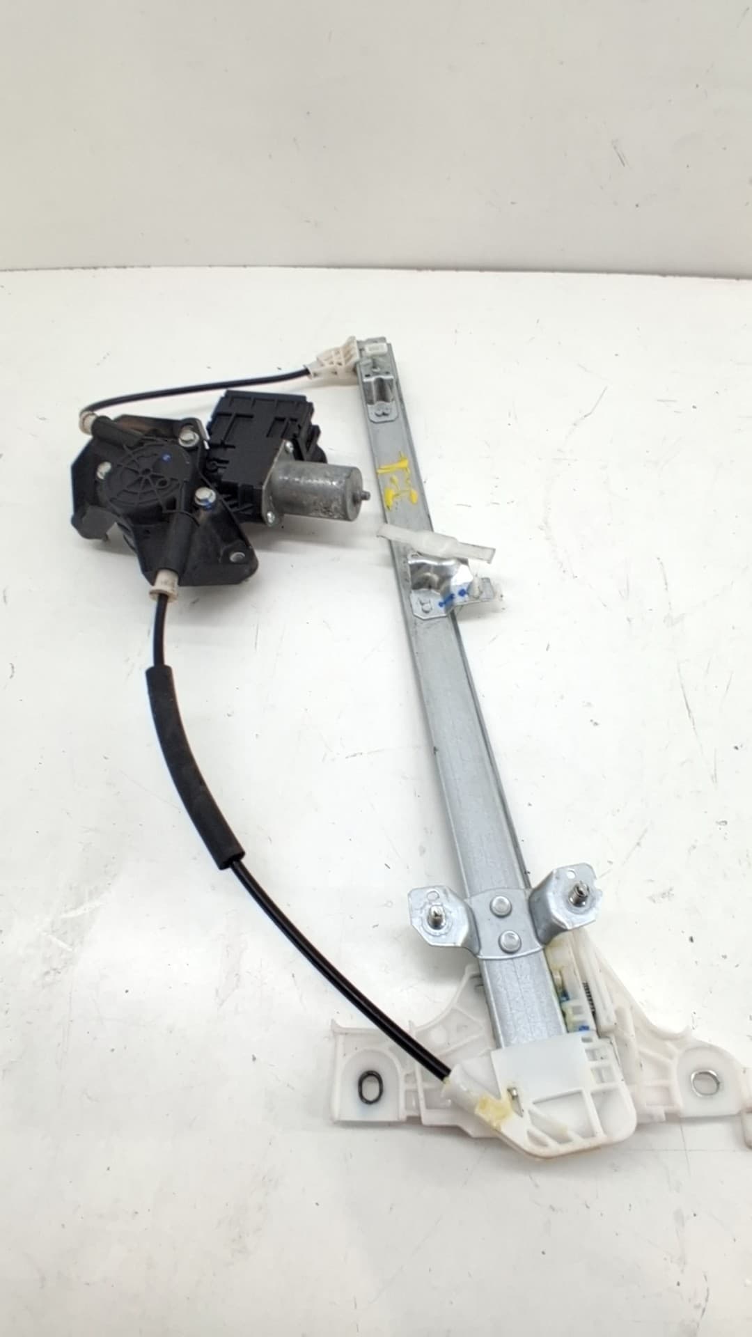 Elevalunas trasero izquierdo TOYOTA YARIS CROSS