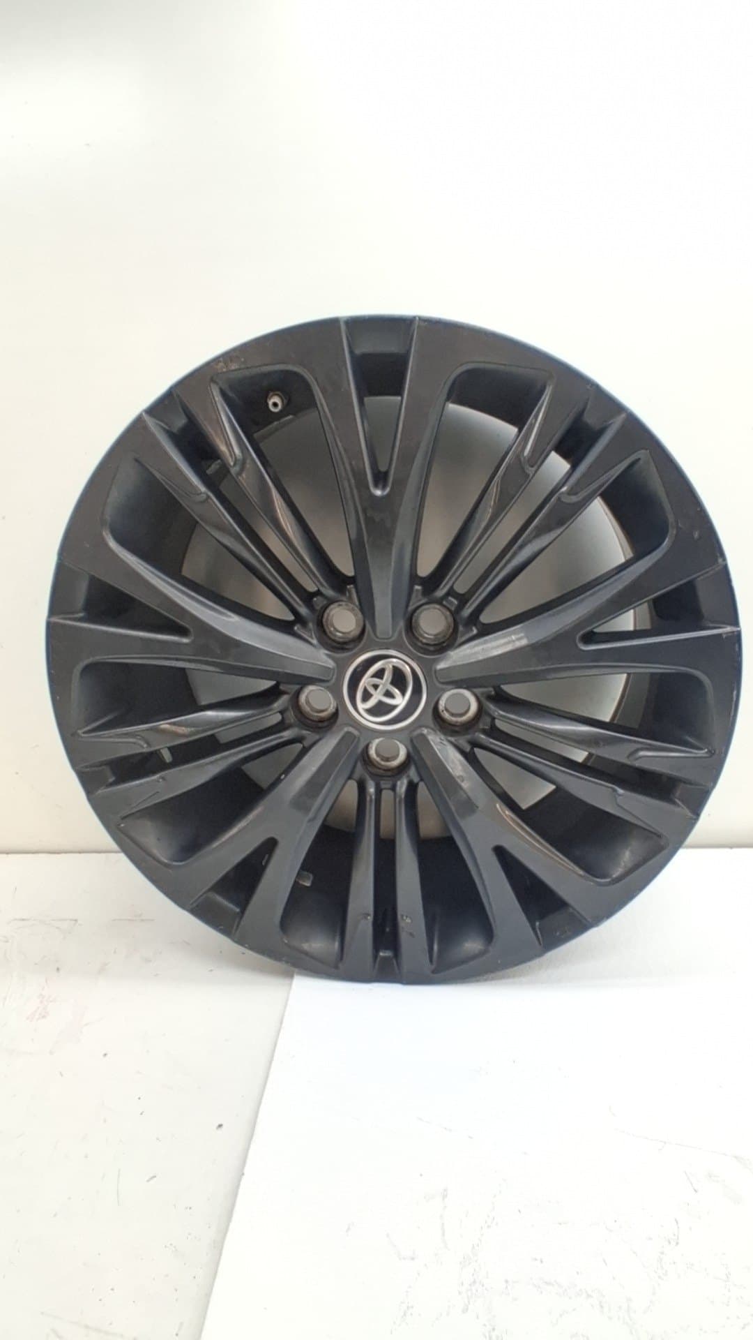 Llanta TOYOTA YARIS CROSS