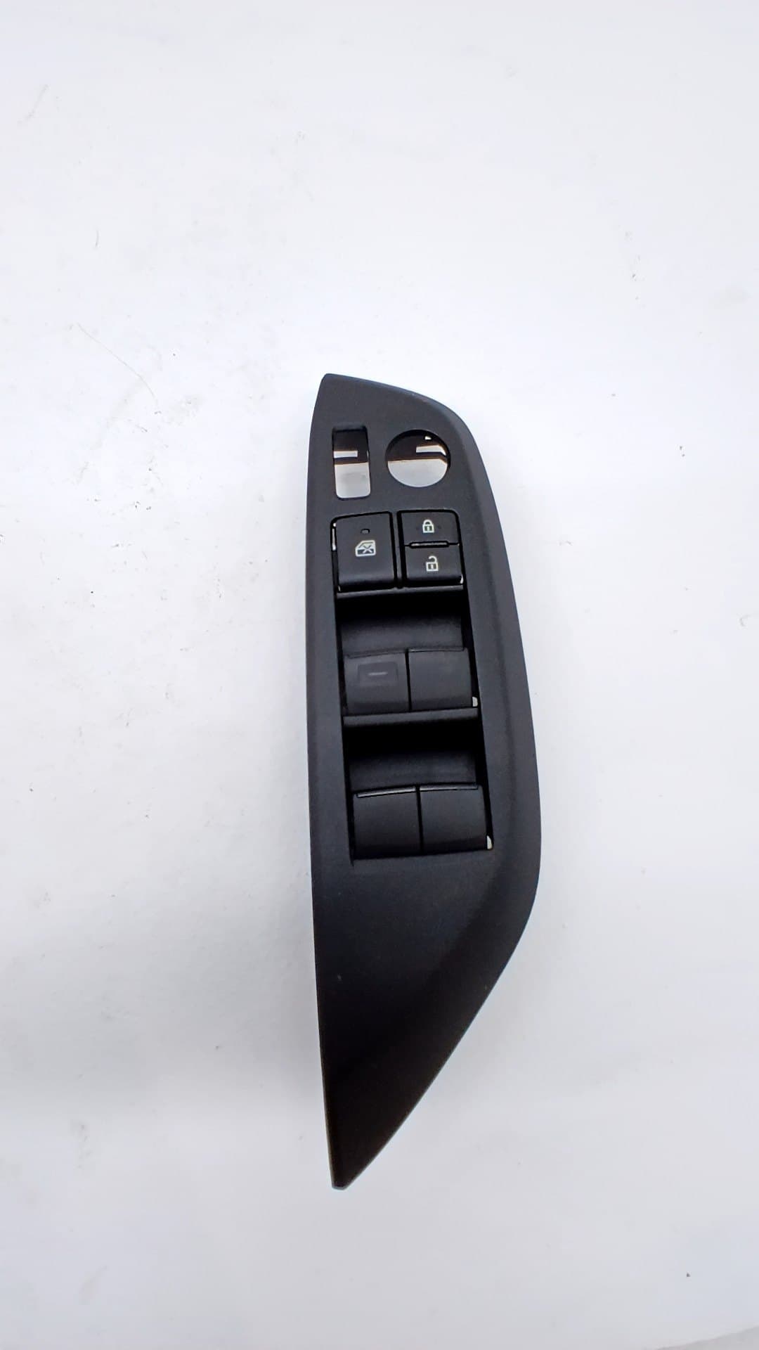 Mando elevalunas delantero izquierdo TOYOTA YARIS CROSS