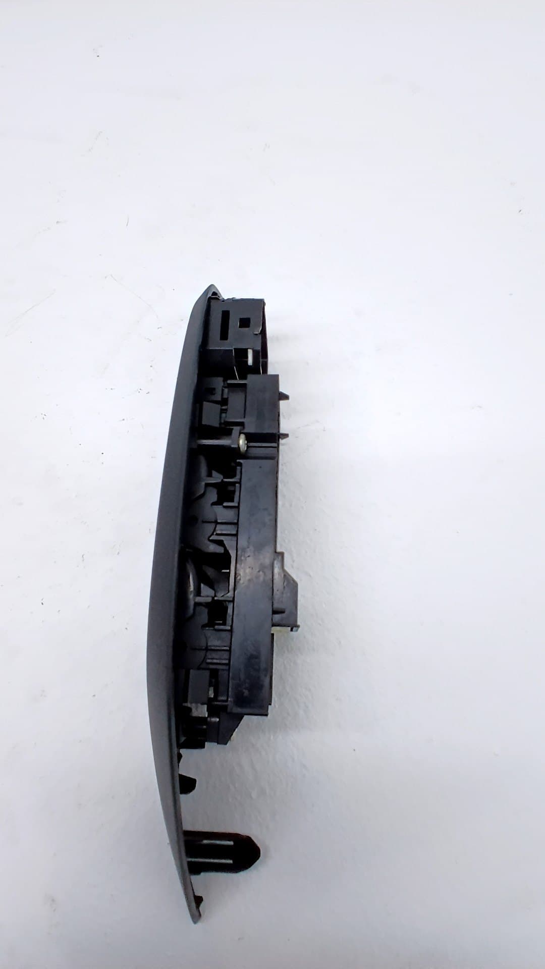 Mando elevalunas delantero izquierdo TOYOTA YARIS CROSS 3