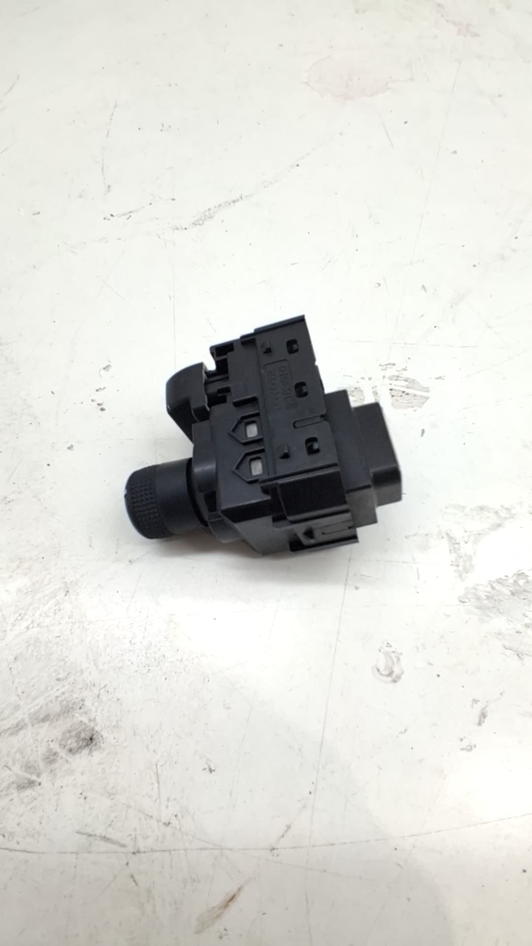 Mando retrovisor TOYOTA YARIS CROSS 2