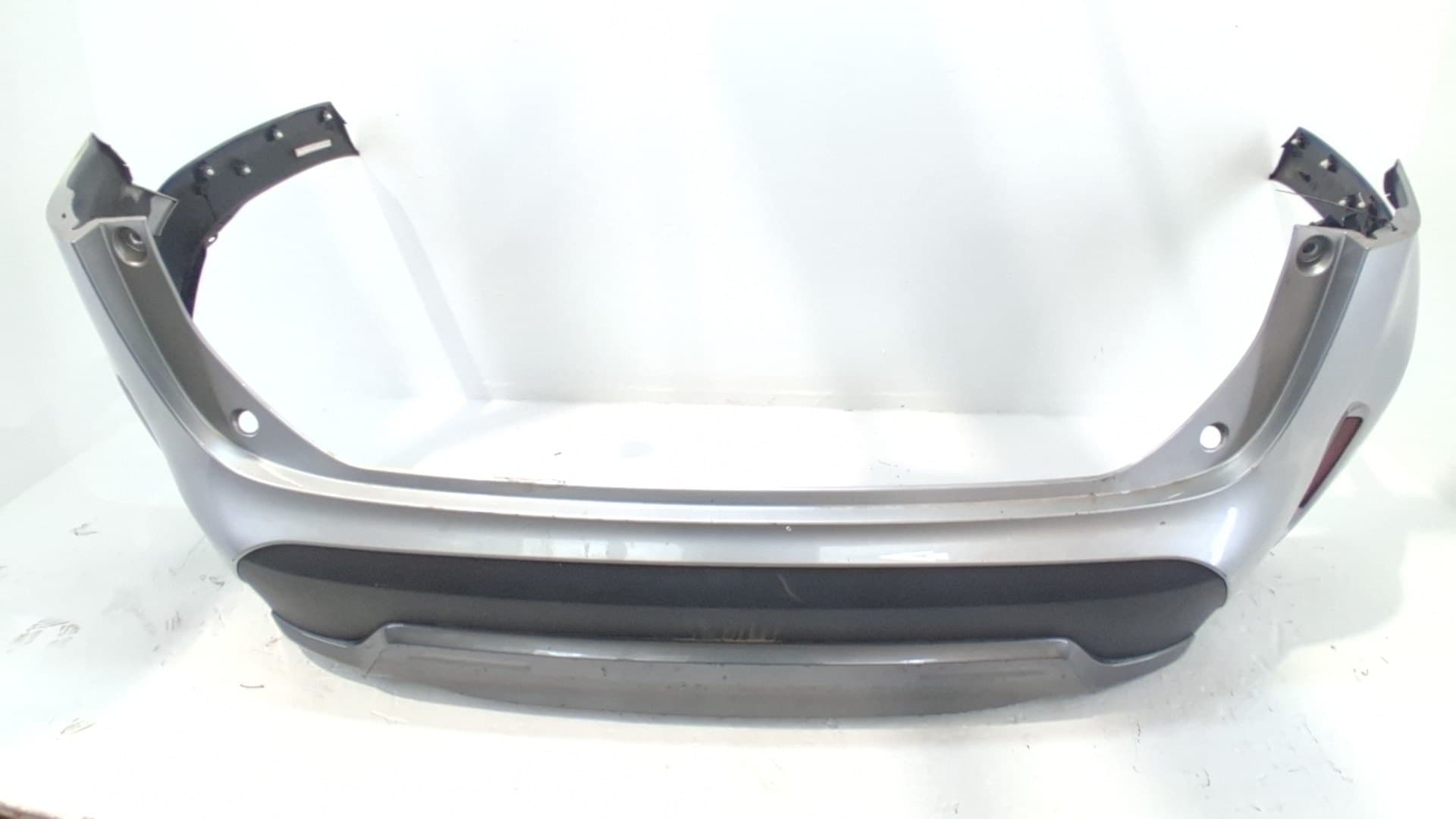 Paragolpes trasero TOYOTA YARIS CROSS
