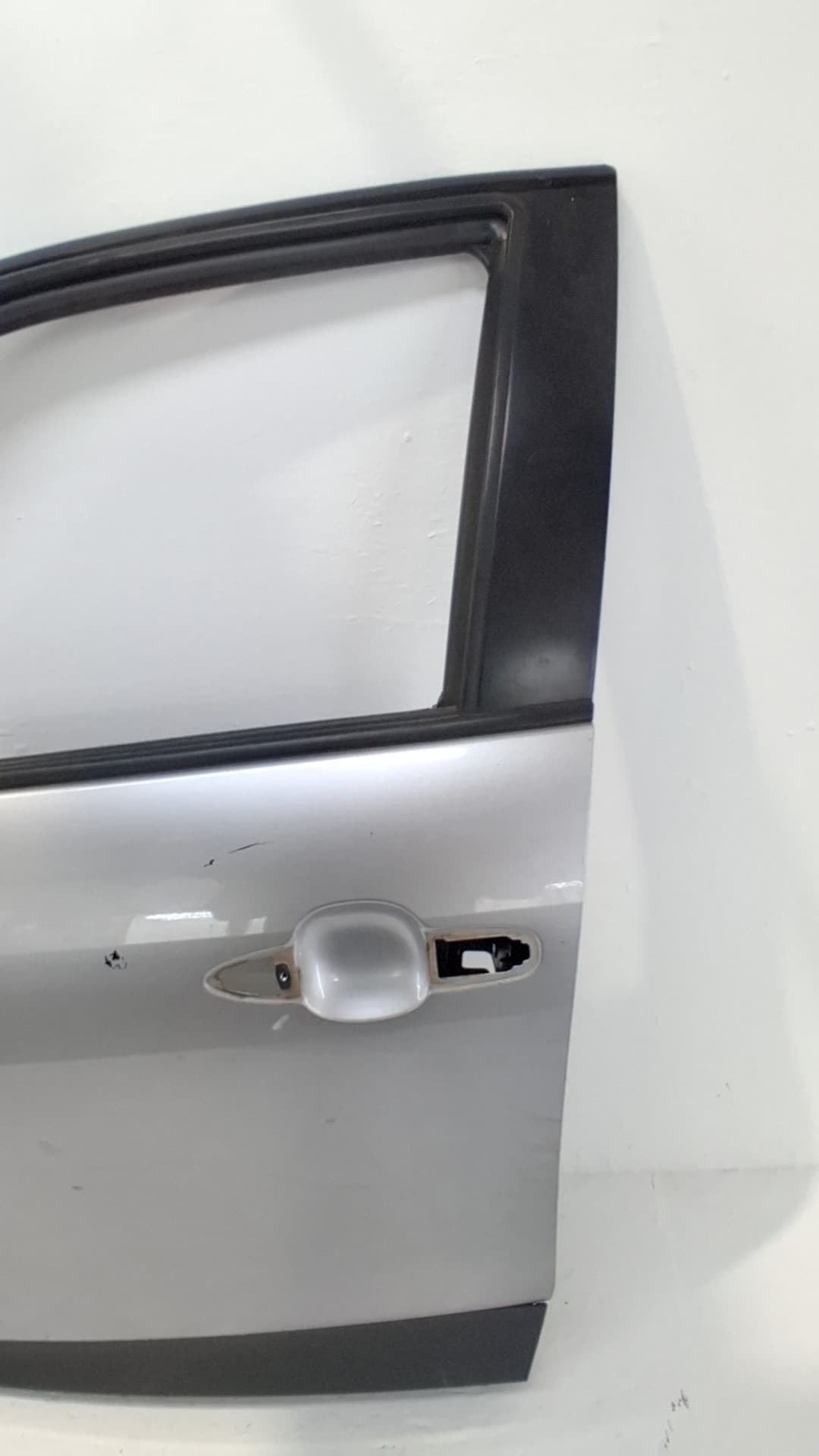 Puerta delantera izquierda TOYOTA YARIS CROSS 4