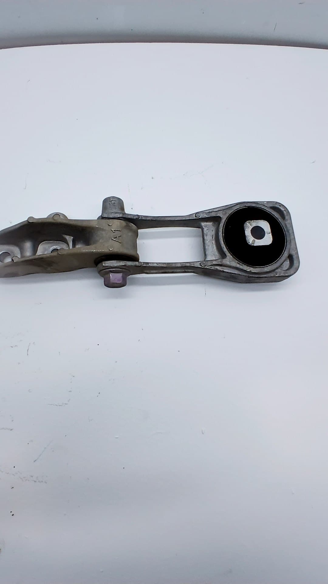 Soporte motor TOYOTA YARIS CROSS 3