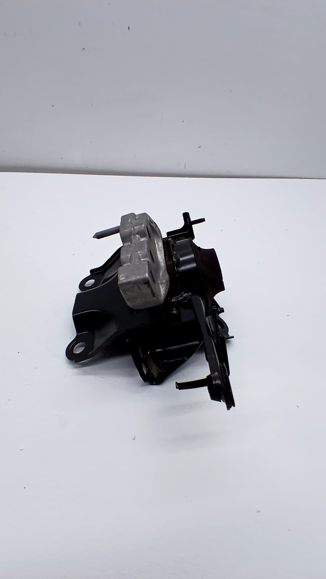 Soporte motor TOYOTA YARIS CROSS 5