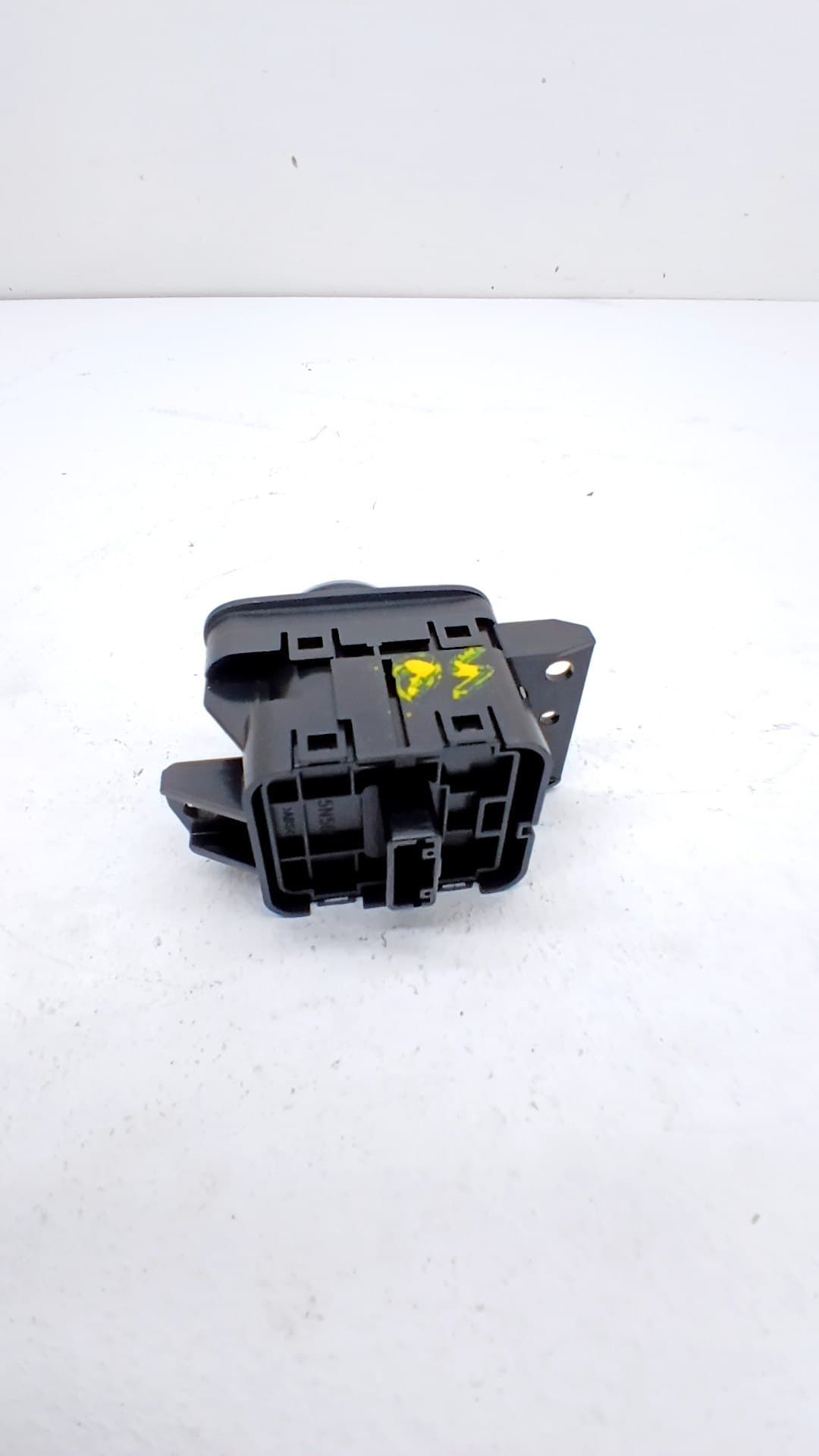 Interruptor TOYOTA YARIS CROSS 3