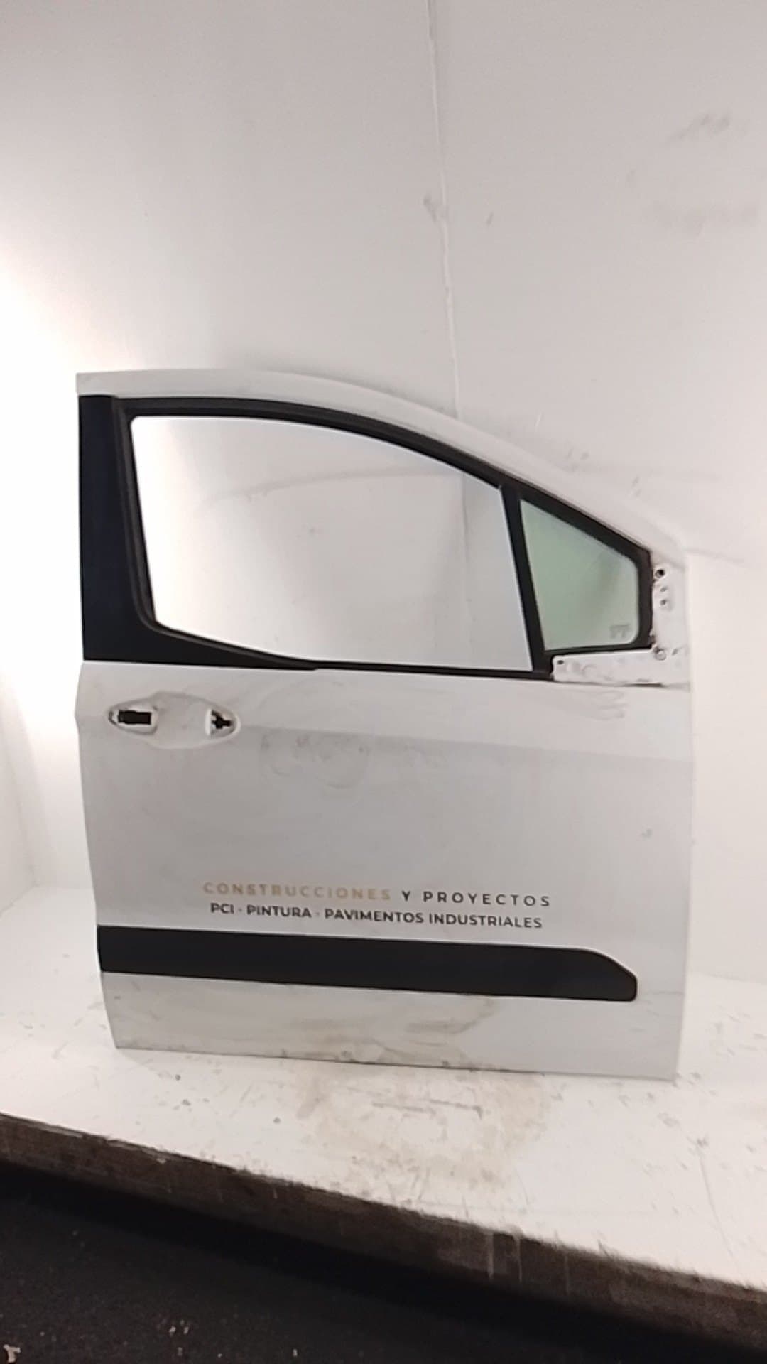 Puerta delantera derecha FORD TRANSIT COURIER B460 MONOSPACE