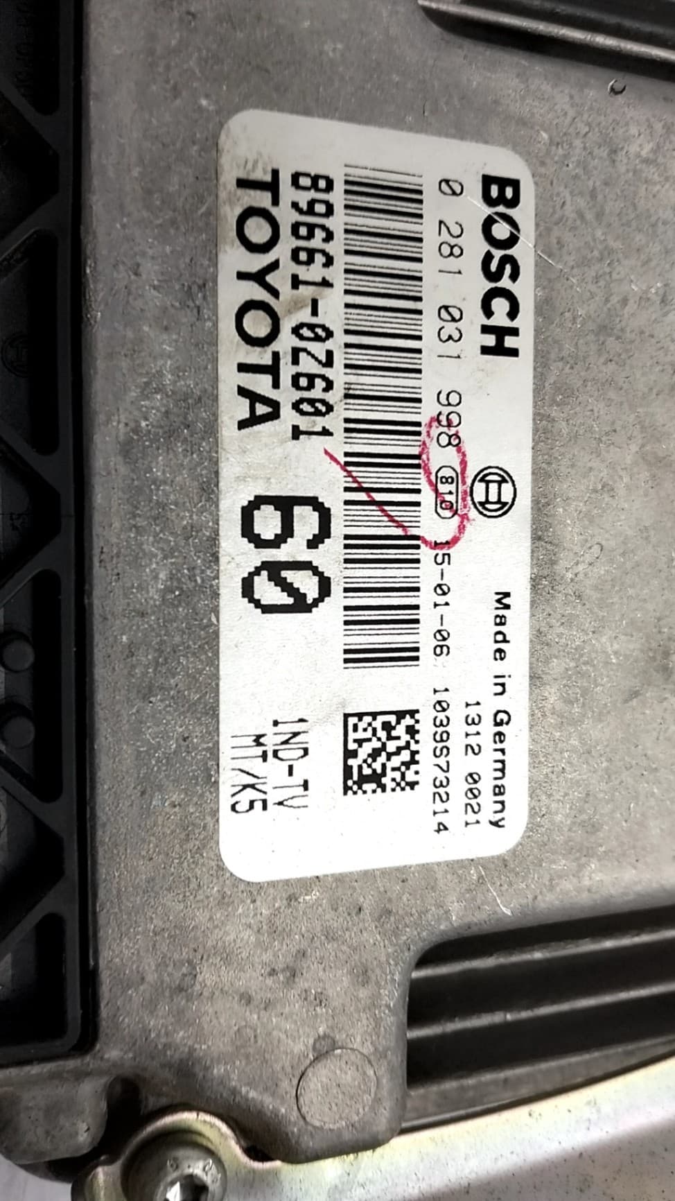 Centralita motor uce TOYOTA AURIS 3