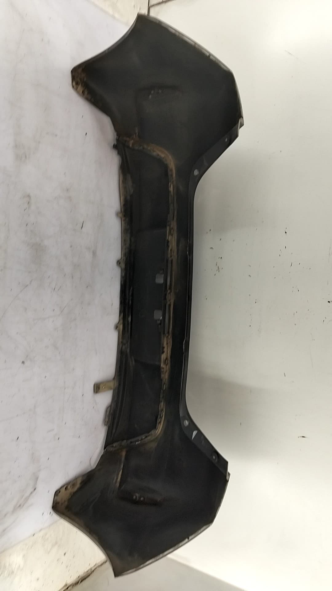 Paragolpes trasero TOYOTA AURIS 3