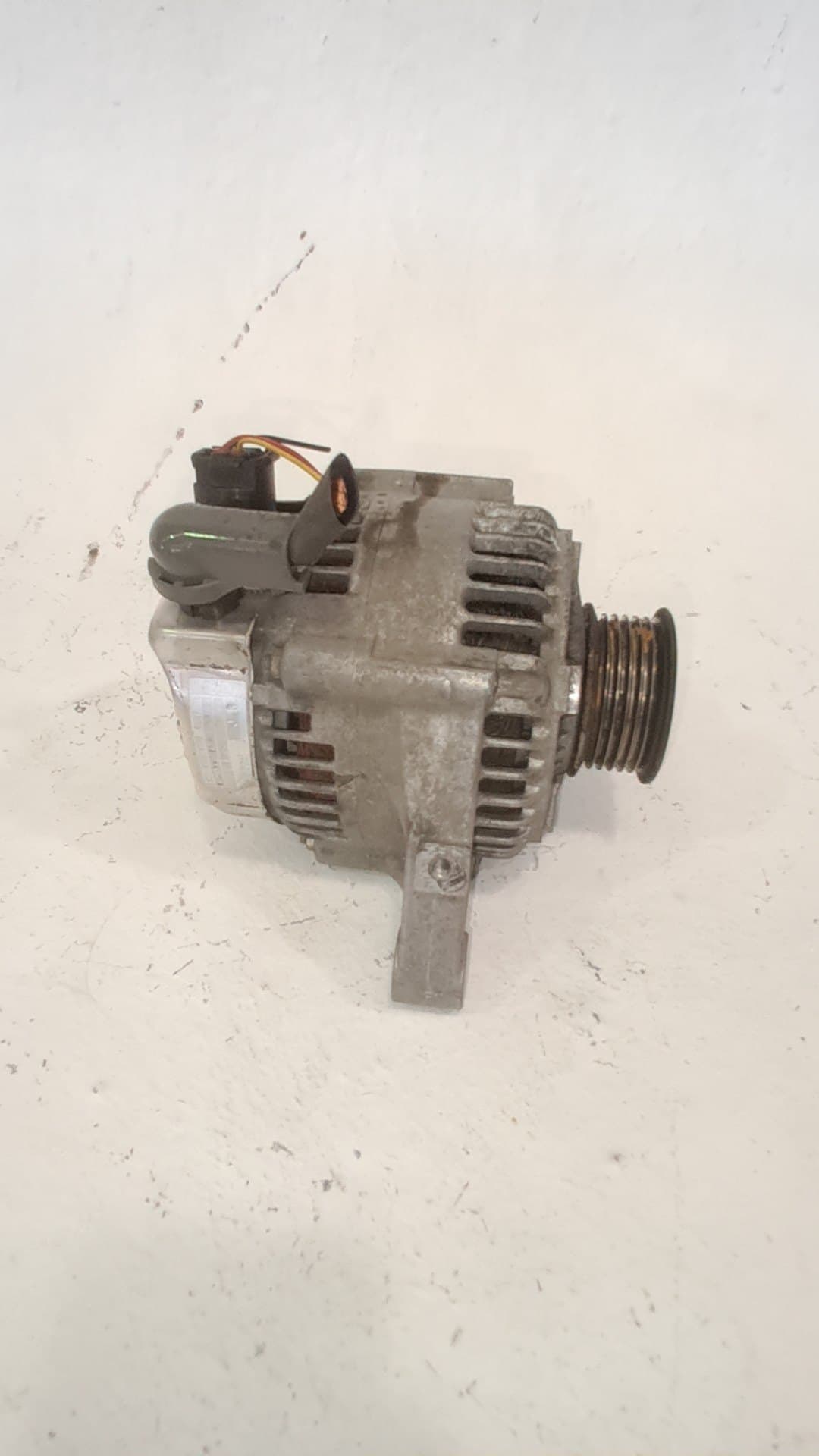 Alternador TOYOTA AVENSIS 3