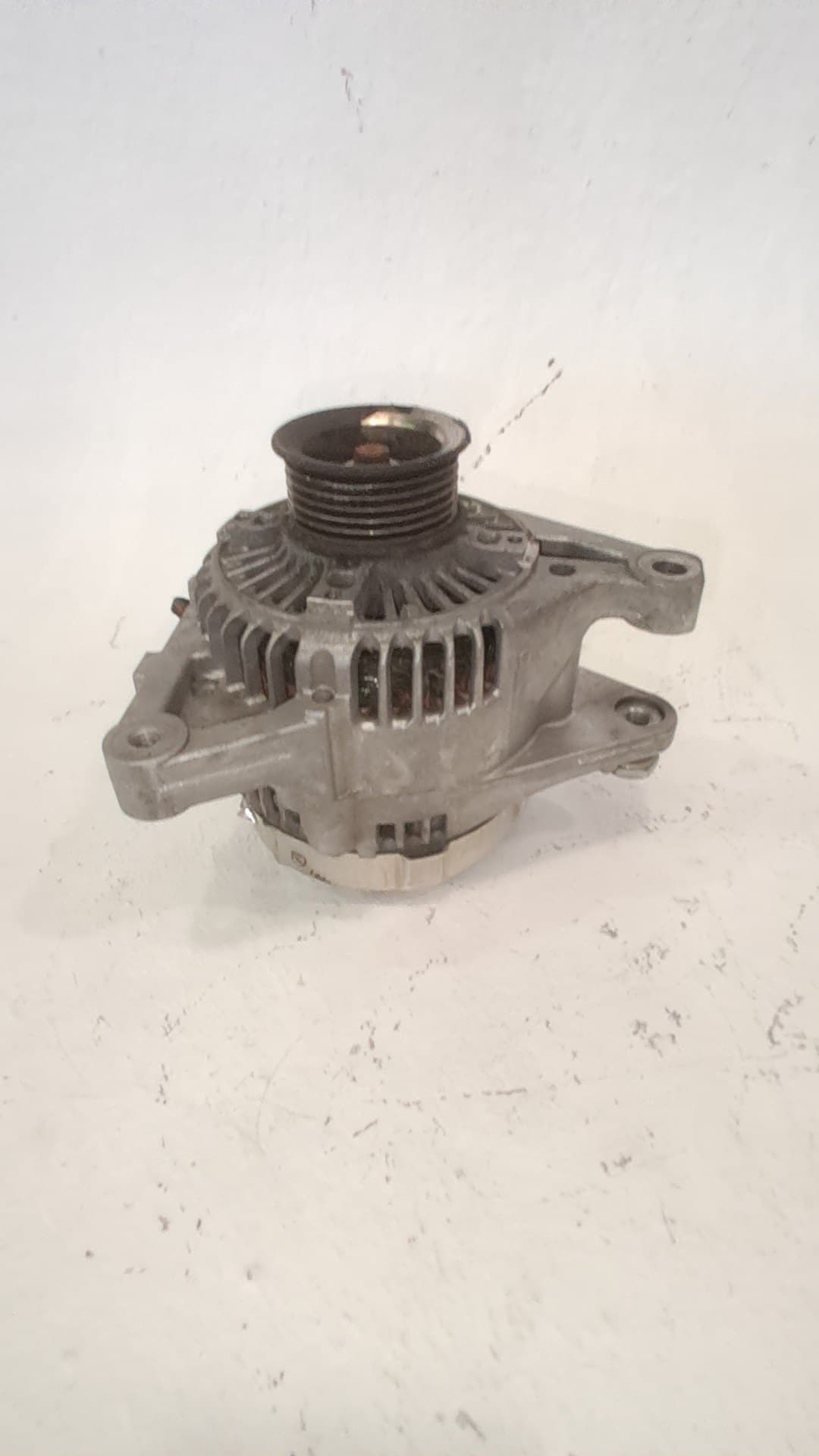 Alternador TOYOTA AVENSIS 2