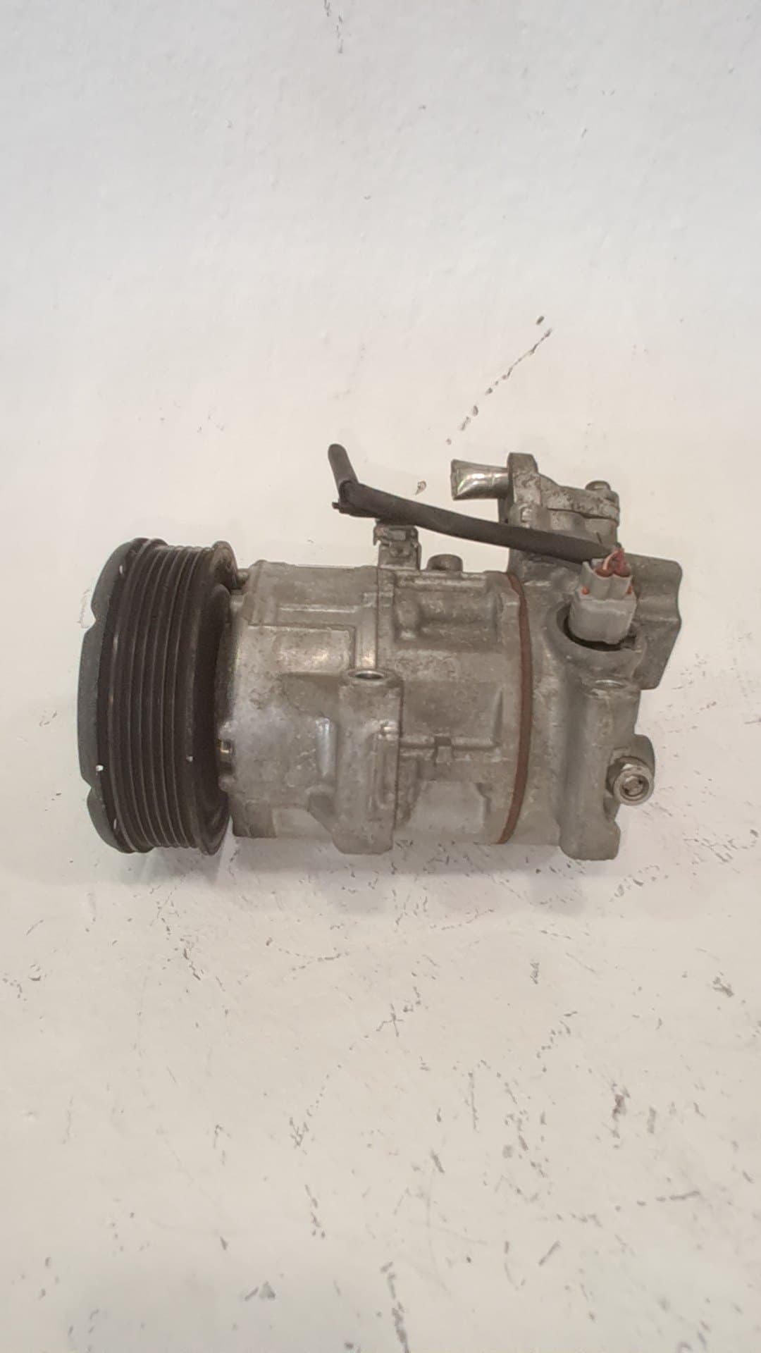 Recambio TOYOTA AVENSIS ref. 8831005080 4
