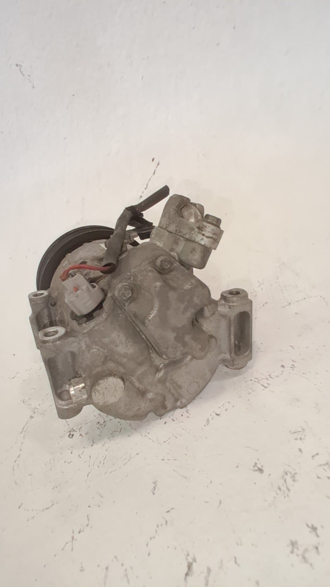 Recambio TOYOTA AVENSIS ref. 8831005080 3