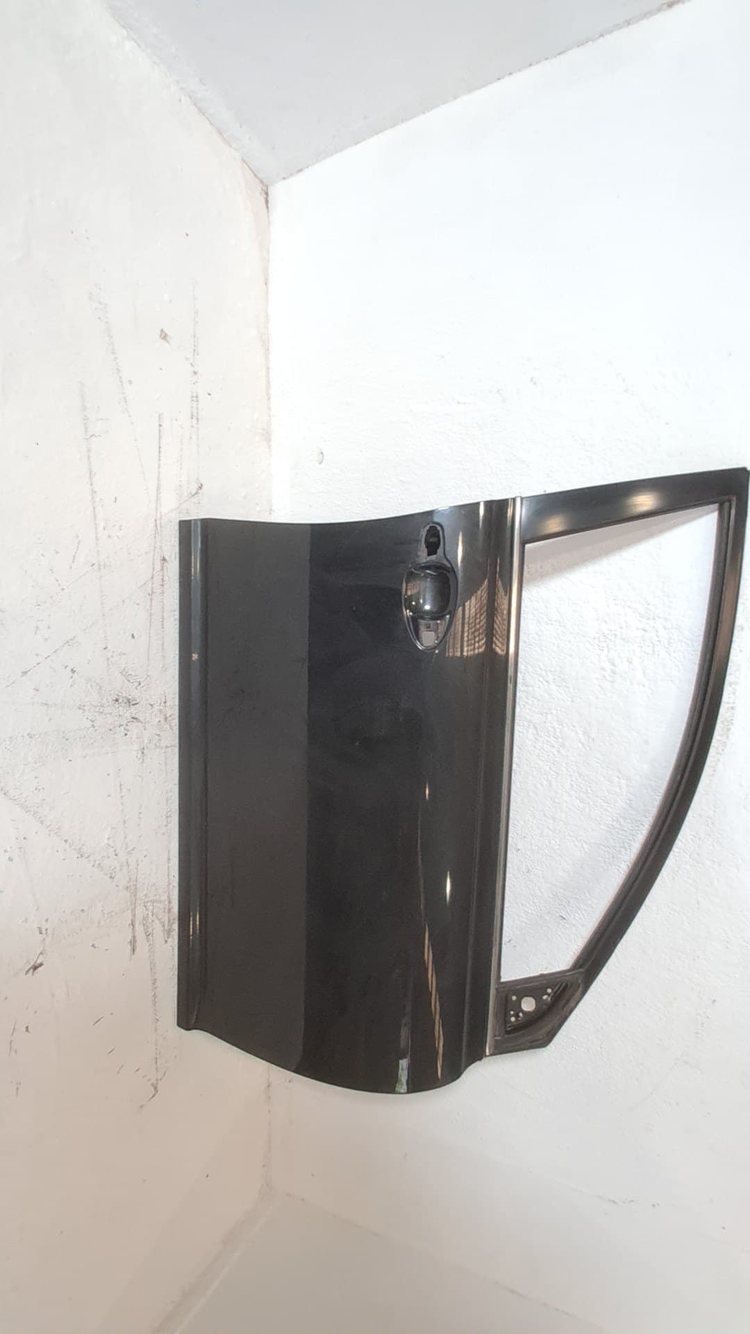 Puerta delantera derecha TOYOTA AVENSIS
