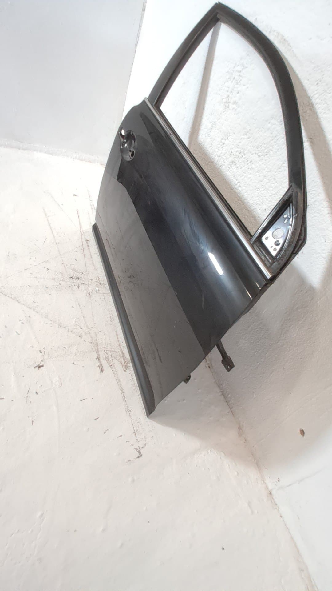 Puerta delantera derecha TOYOTA AVENSIS 4
