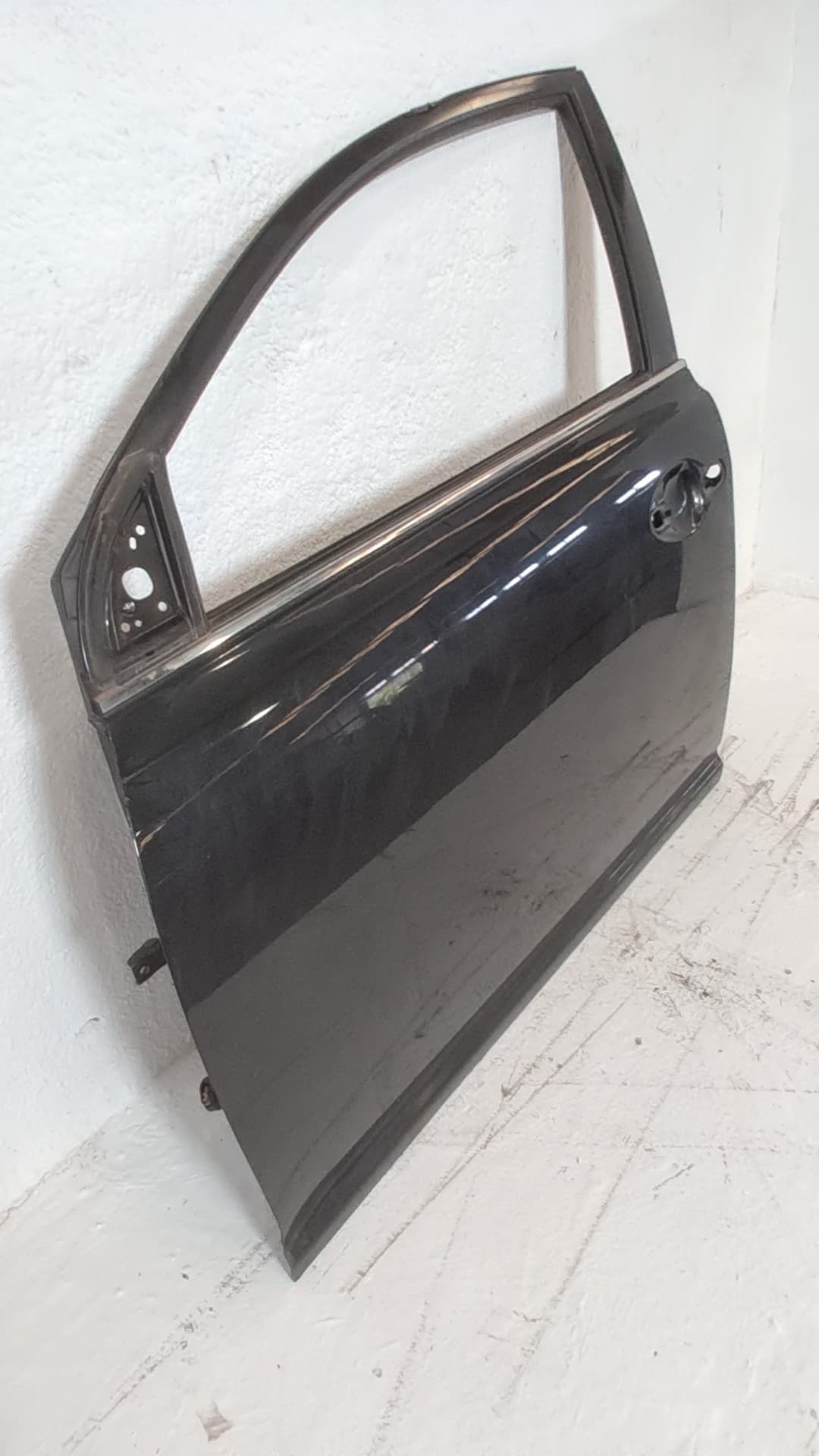 Puerta delantera izquierda TOYOTA AVENSIS 4