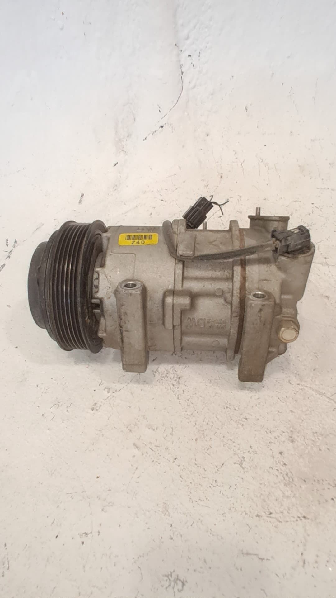 Recambio KIA STONIC ref. 97701H8400 4