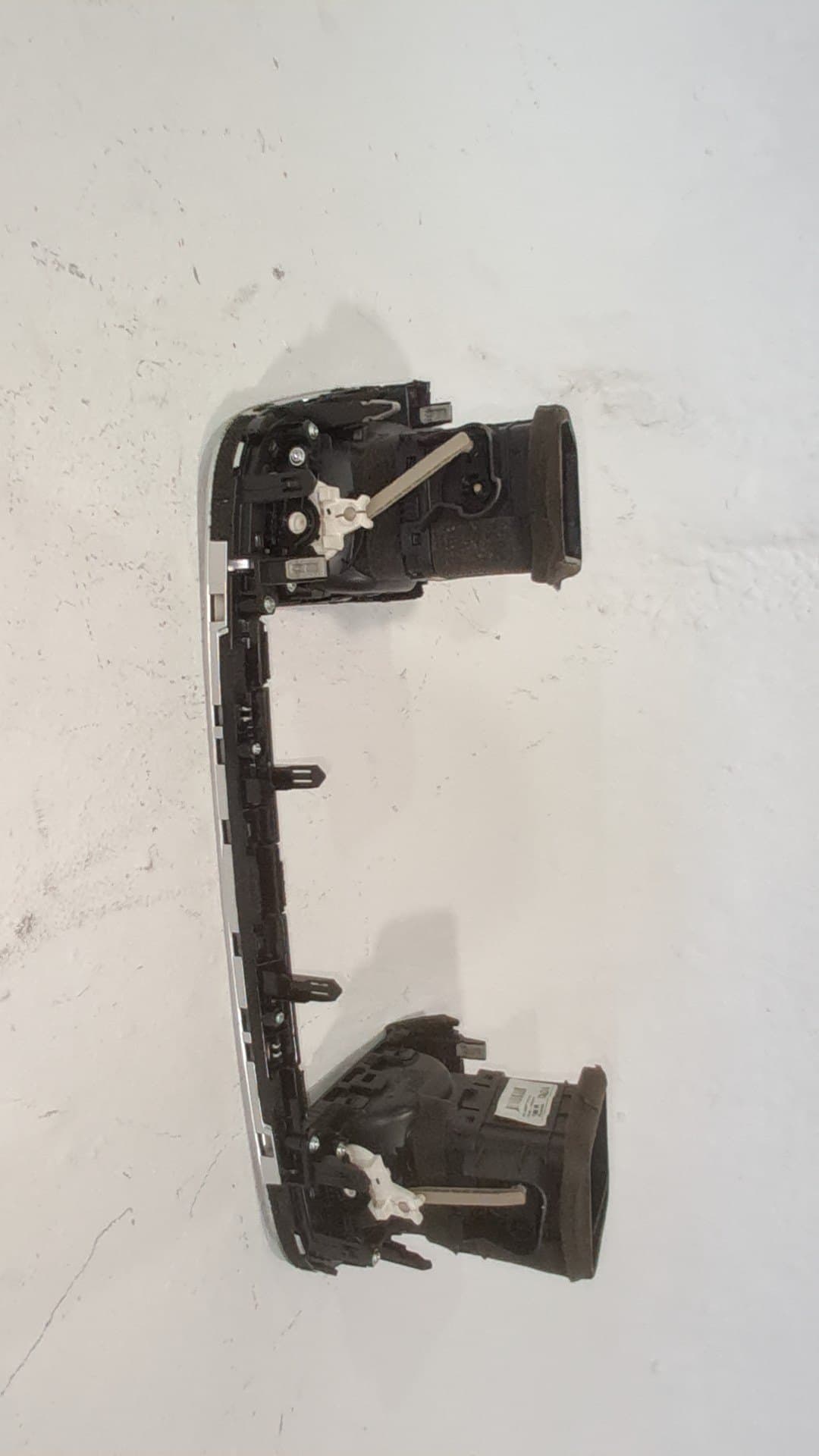 Recambio KIA STONIC ref. 84740H8AD0FHS 2