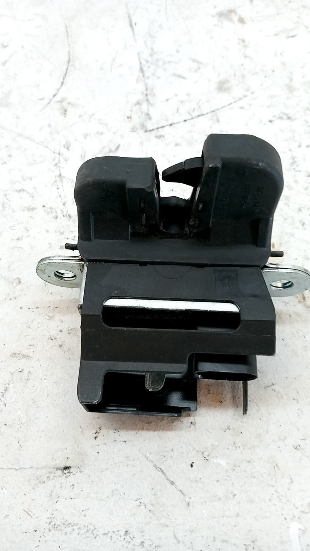 Cerradura maletero / porton VOLKSWAGEN TIGUAN (AX1) 2