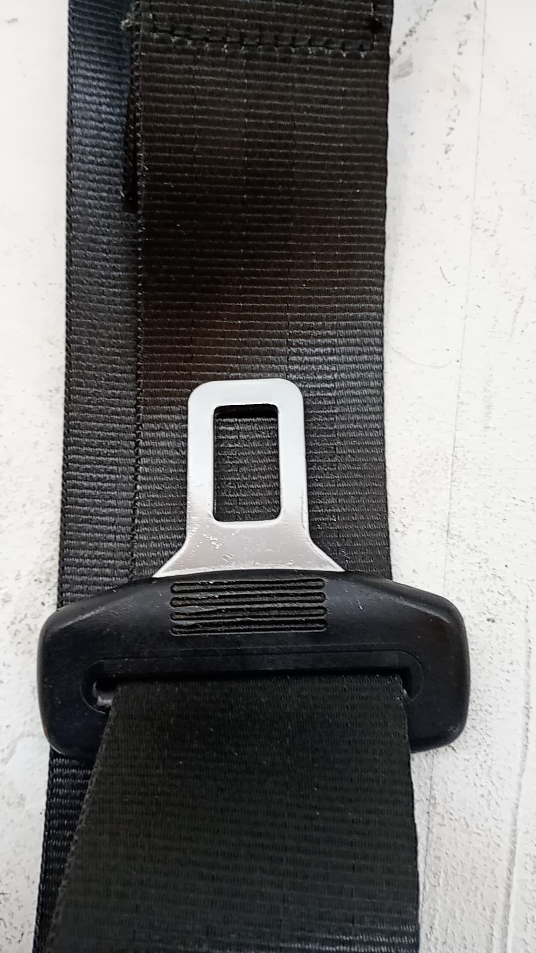 Cinturon seguridad trasero izquierdo VOLKSWAGEN TIGUAN (AX1) 2