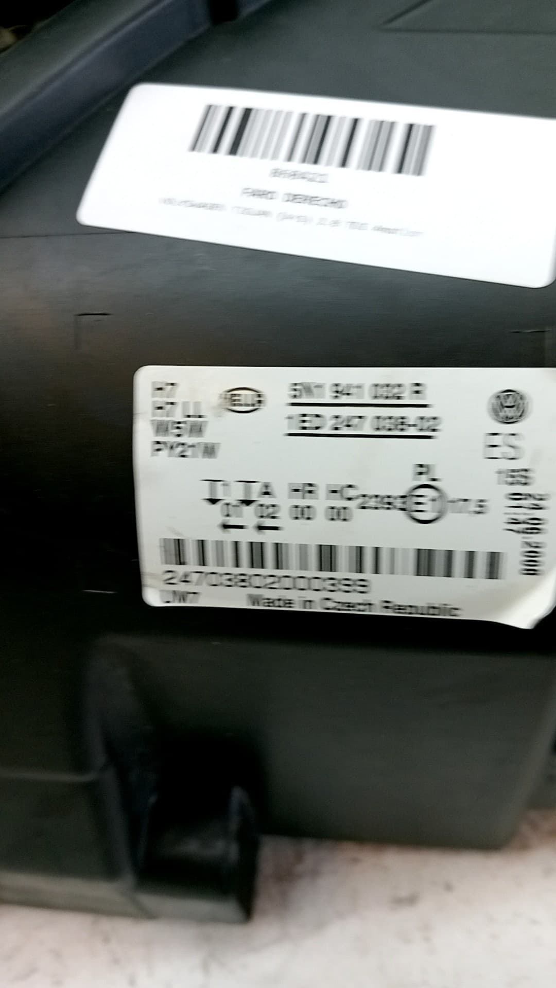 Faro derecho VOLKSWAGEN TIGUAN (AX1) 3