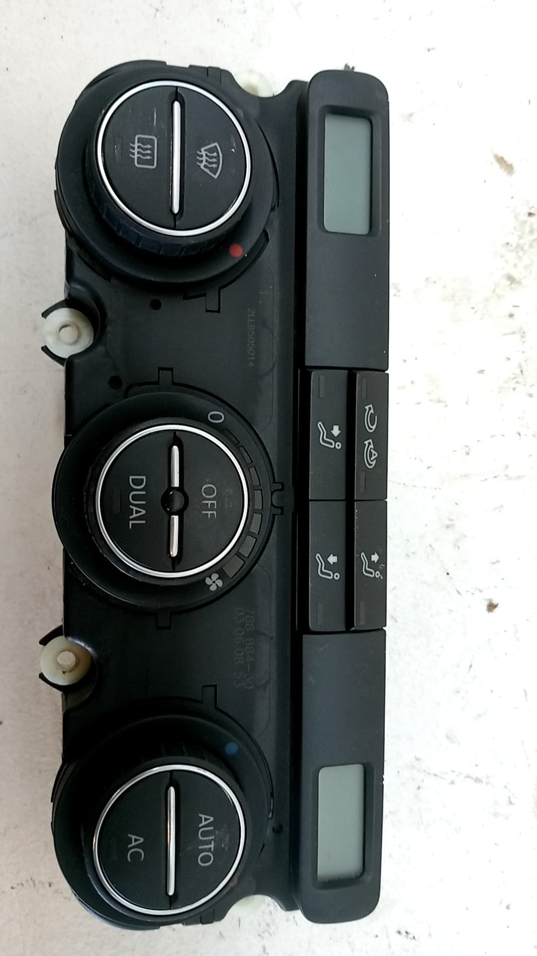 Mando climatizador VOLKSWAGEN TIGUAN (AX1)