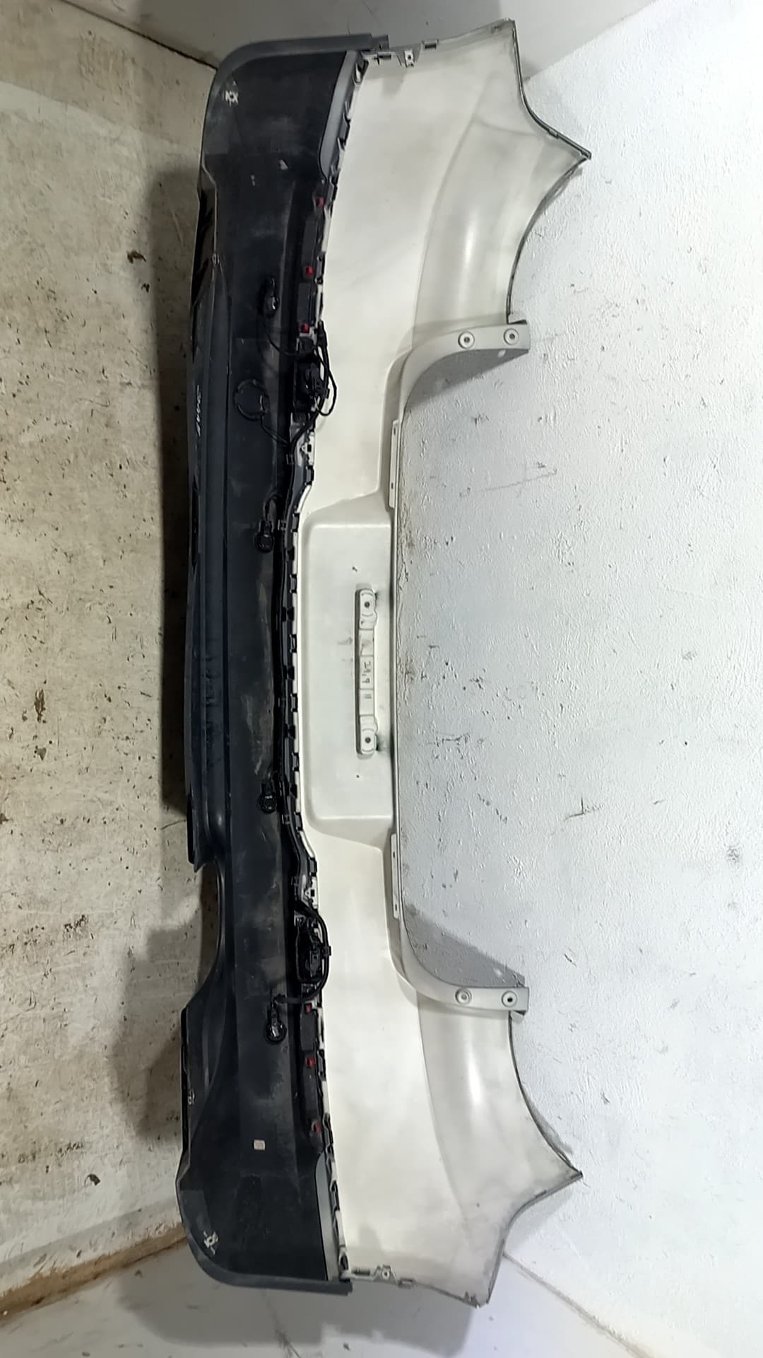 Paragolpes trasero VOLKSWAGEN TIGUAN (AX1) 3